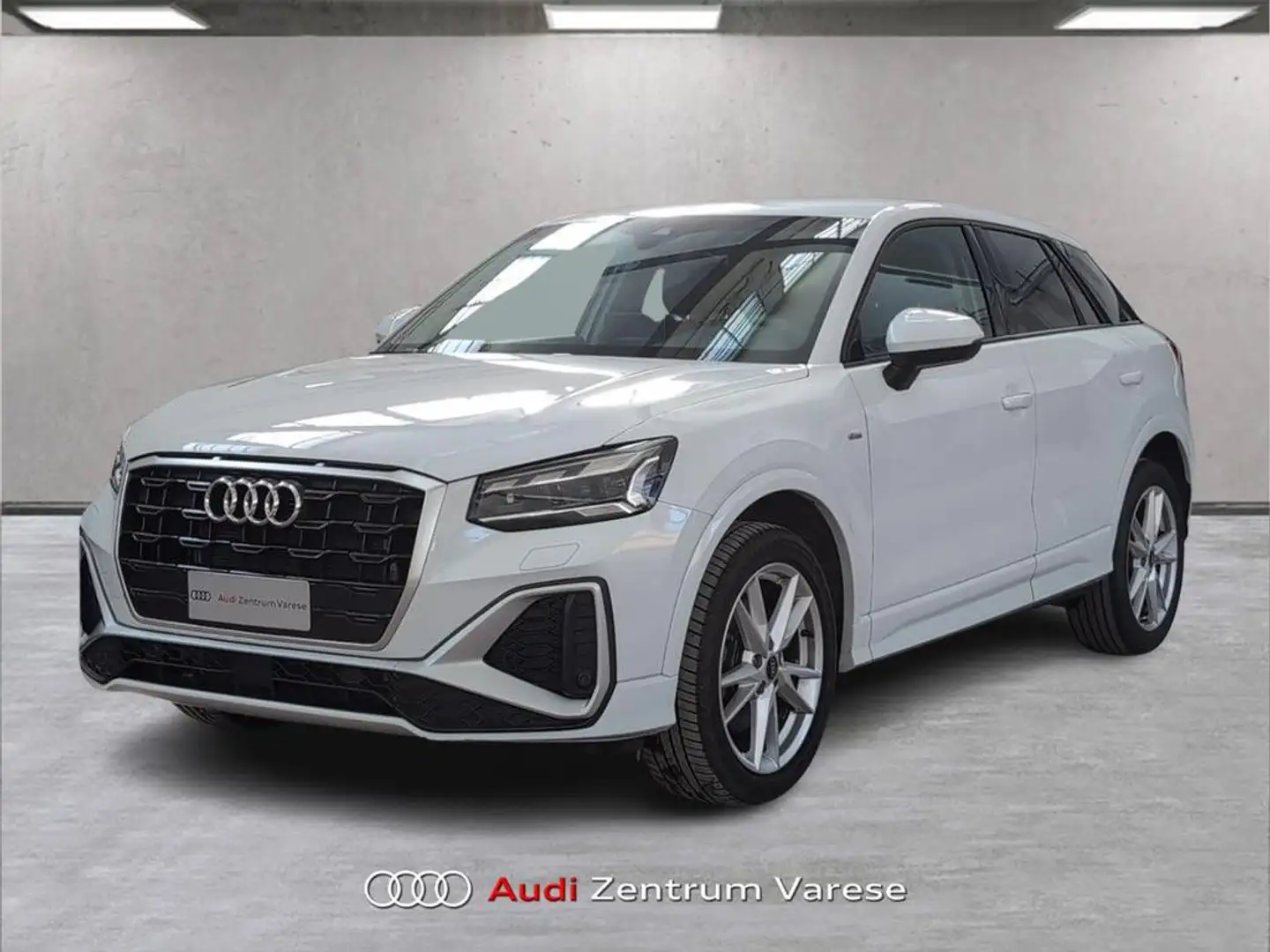 Audi Q2 35 2.0 tdi S line Edition s-tronic Weiß - 1