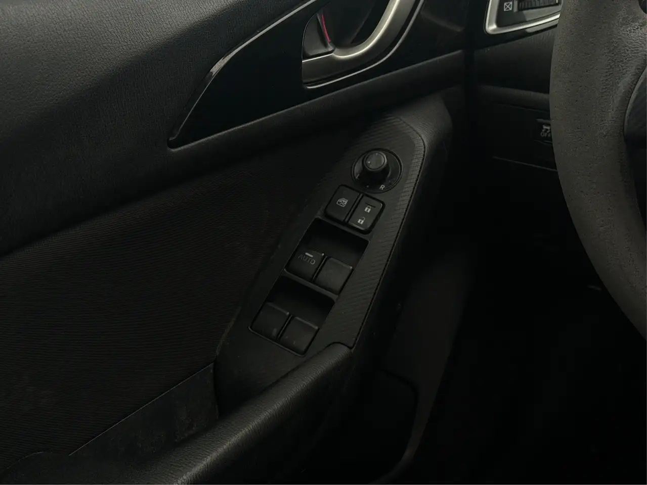 Mazda 3 снимка Mazda 3