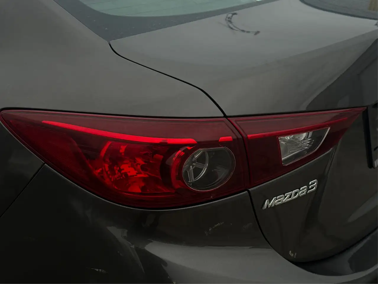 Mazda 3 снимка Mazda 3