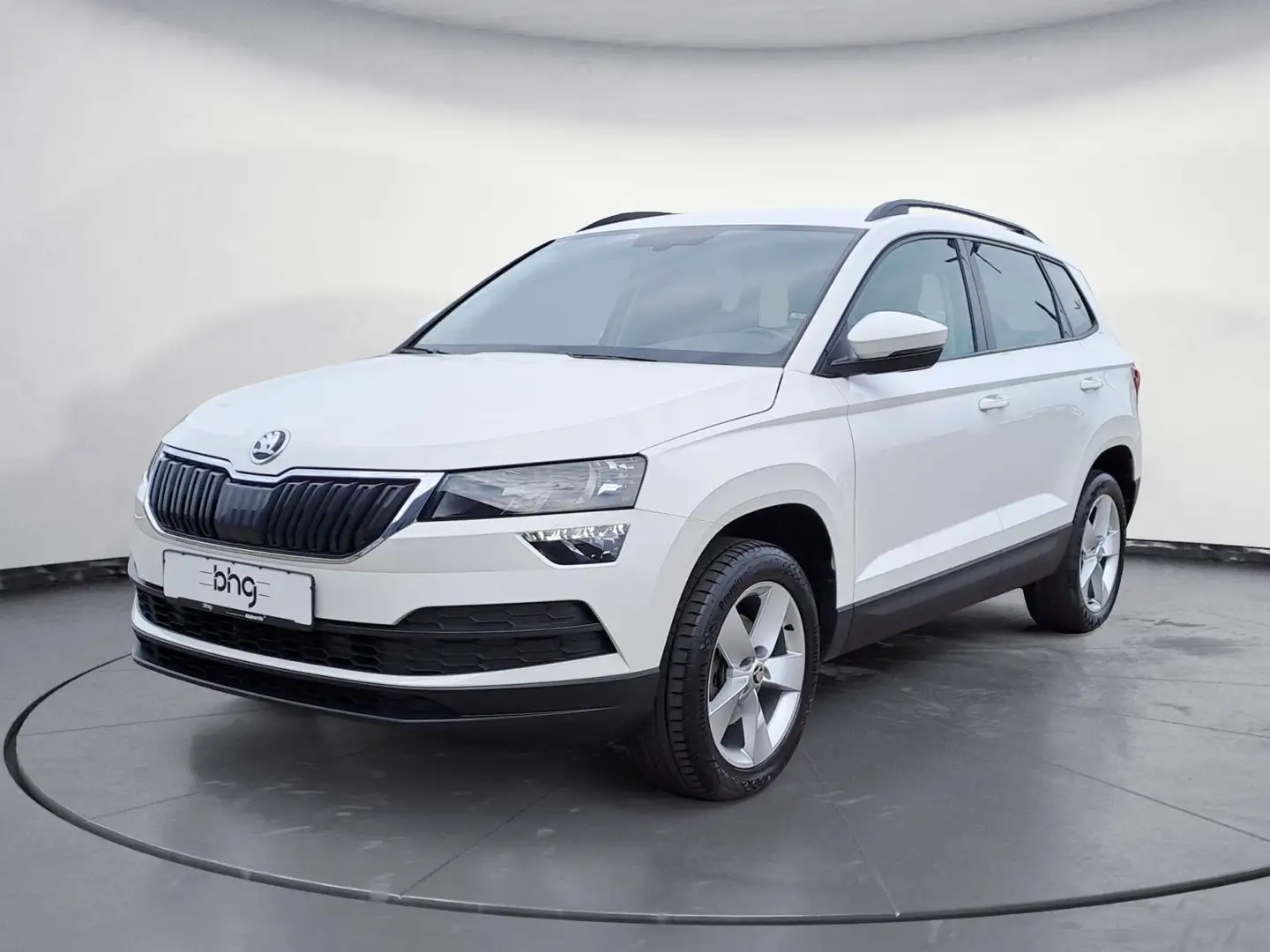 Skoda Karoq 1.5 TSI Sitzheizung AHK Klima GRA DAB+ Weiß - 2