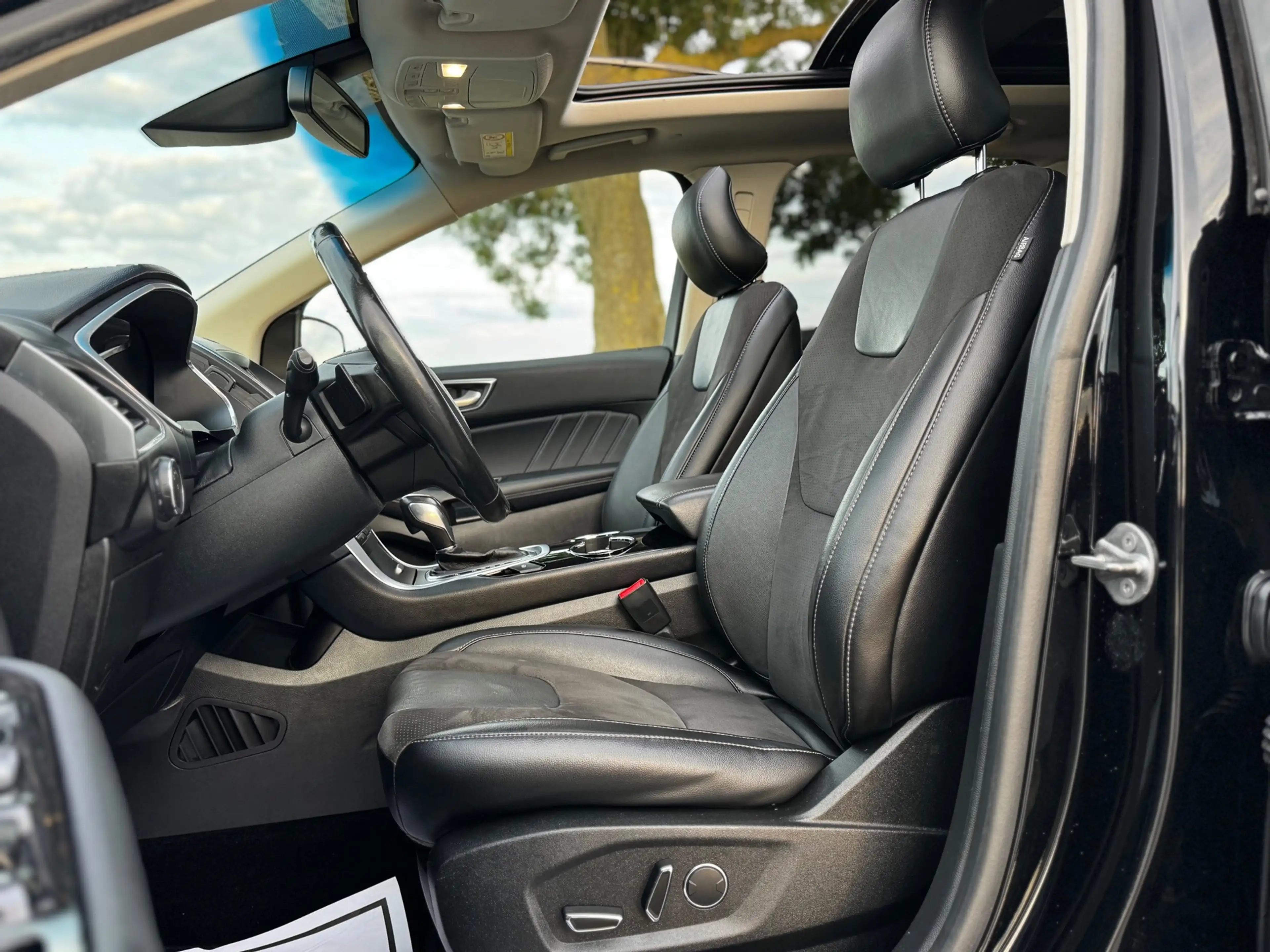 Ford Edge 2.0 TDCI Vignale — photo 21