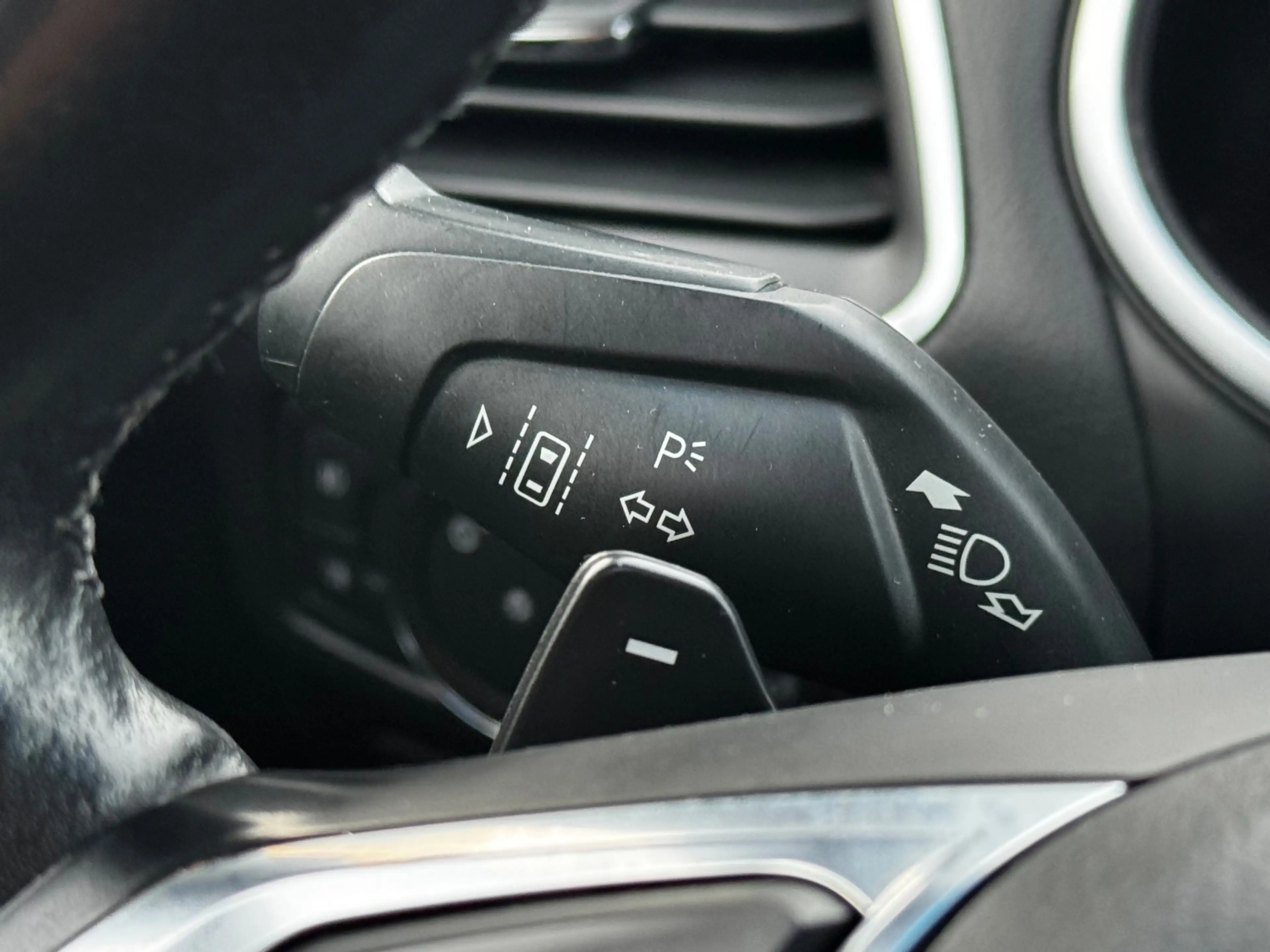 Ford Edge 2.0 TDCI Vignale — photo 50
