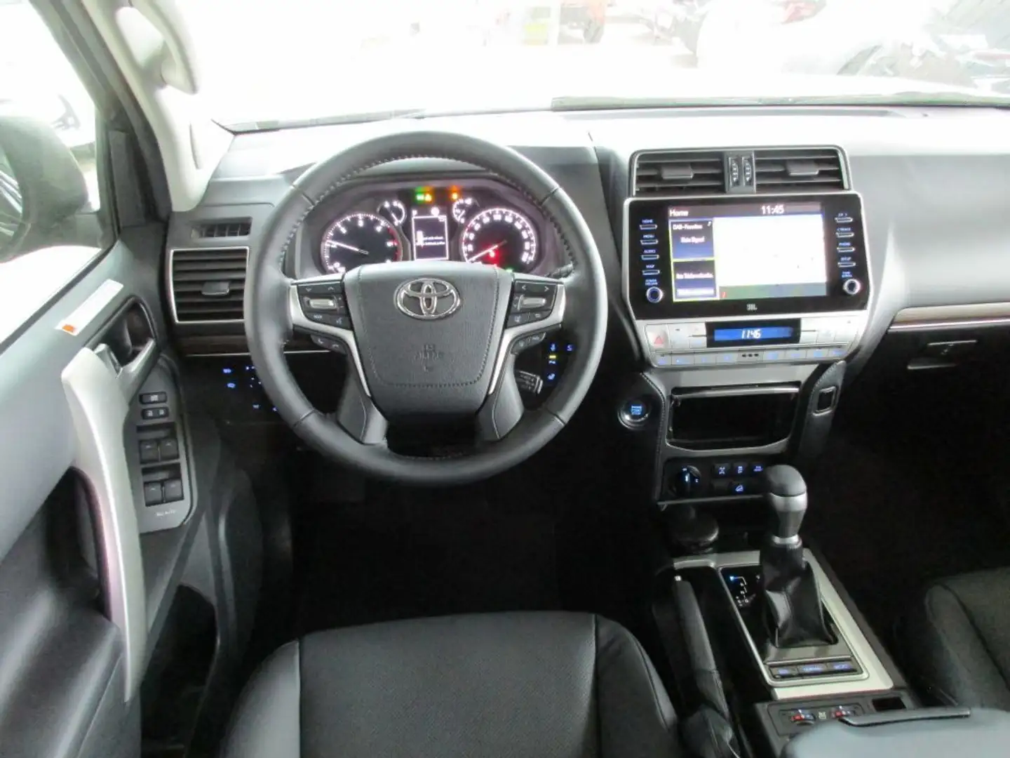 Toyota Land Cruiser 2.8 D4-D A/T 5 porte Executive Noir - 1
