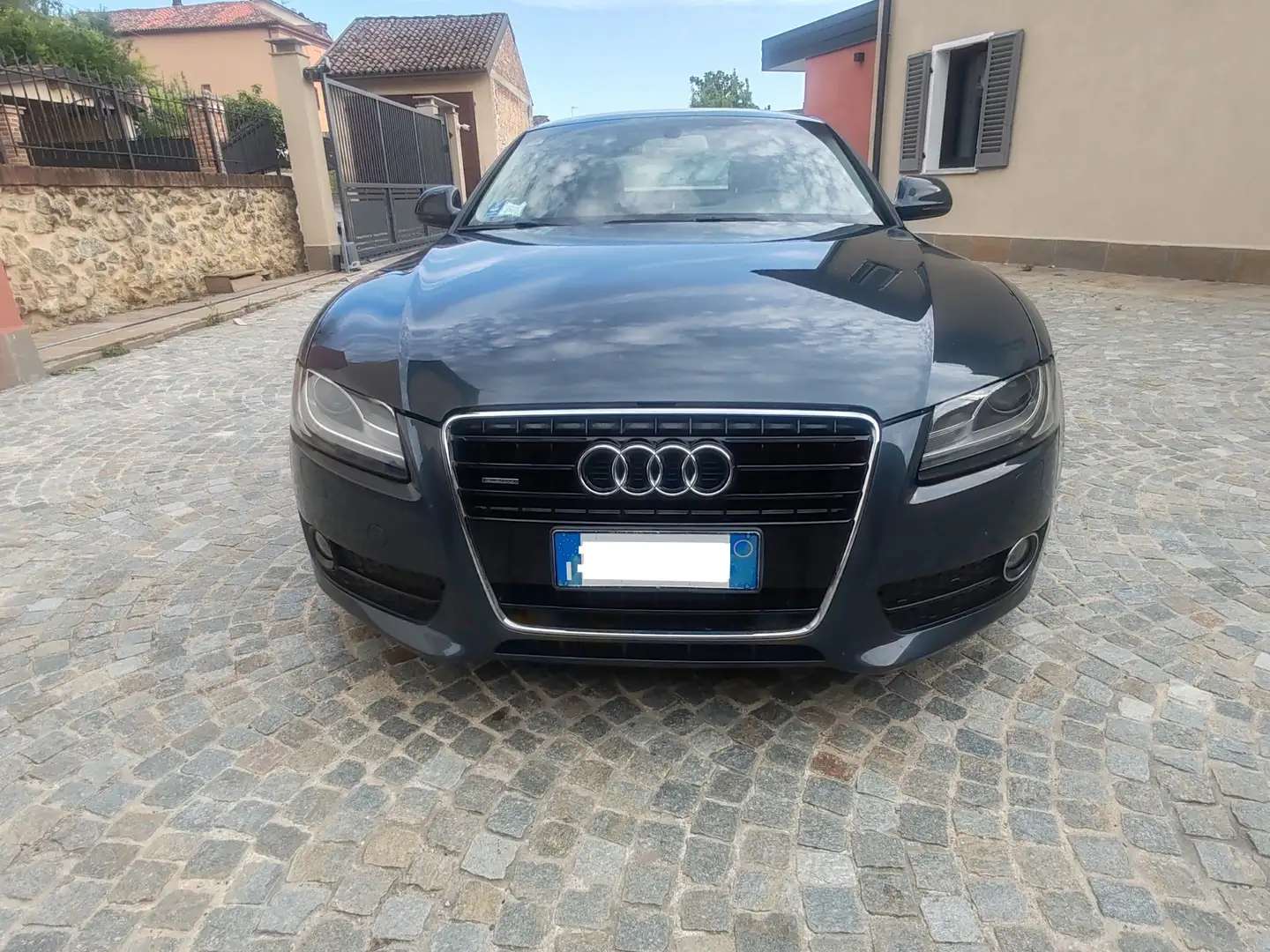 Audi A5 Coupe 3.0 V6 tdi quattro - 2