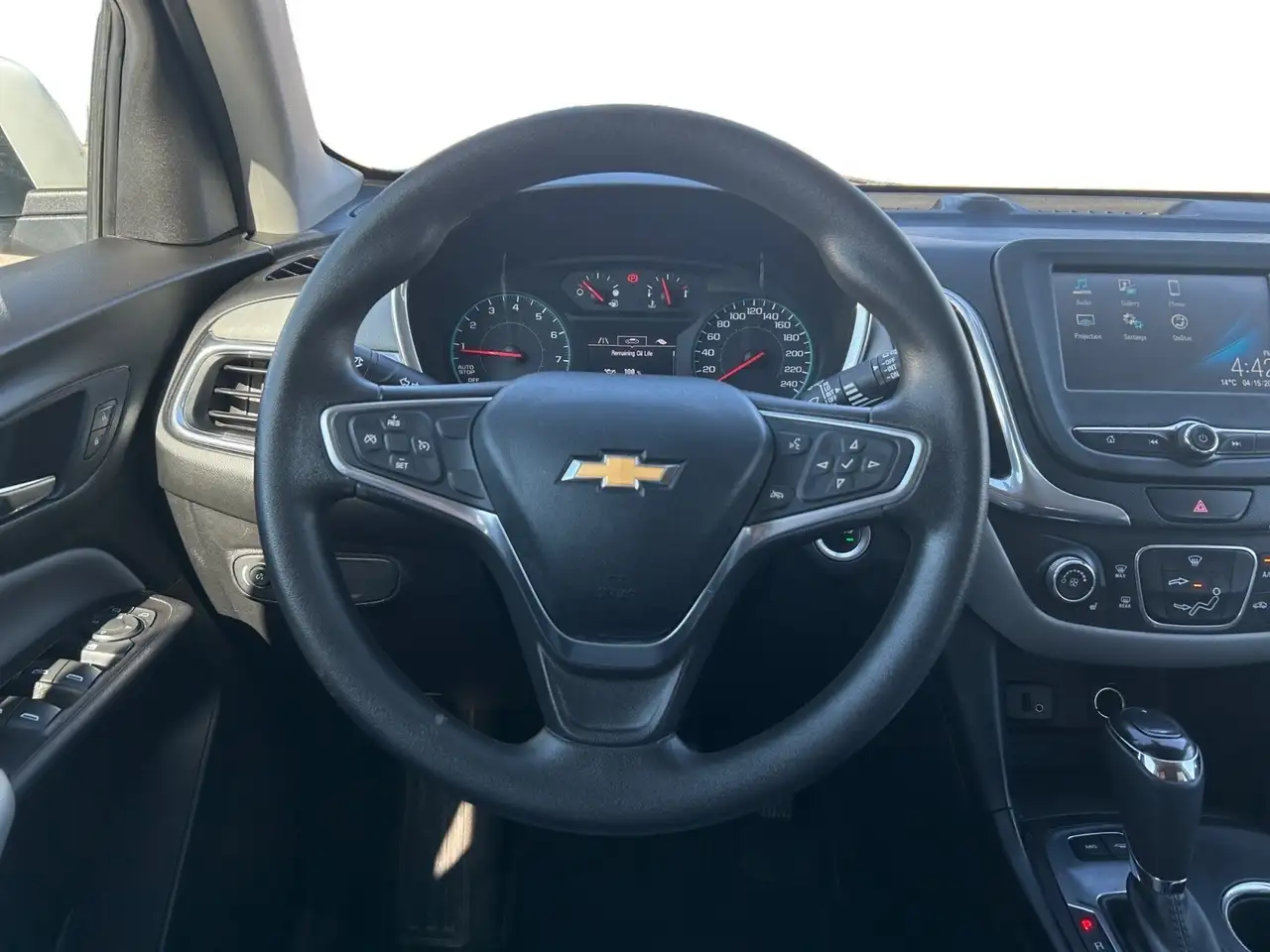 Chevrolet Equinox снимка Chevrolet Equinox