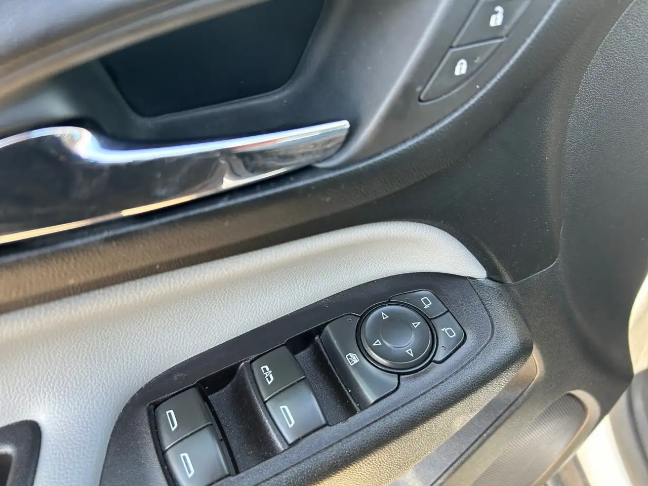 Chevrolet Equinox снимка Chevrolet Equinox