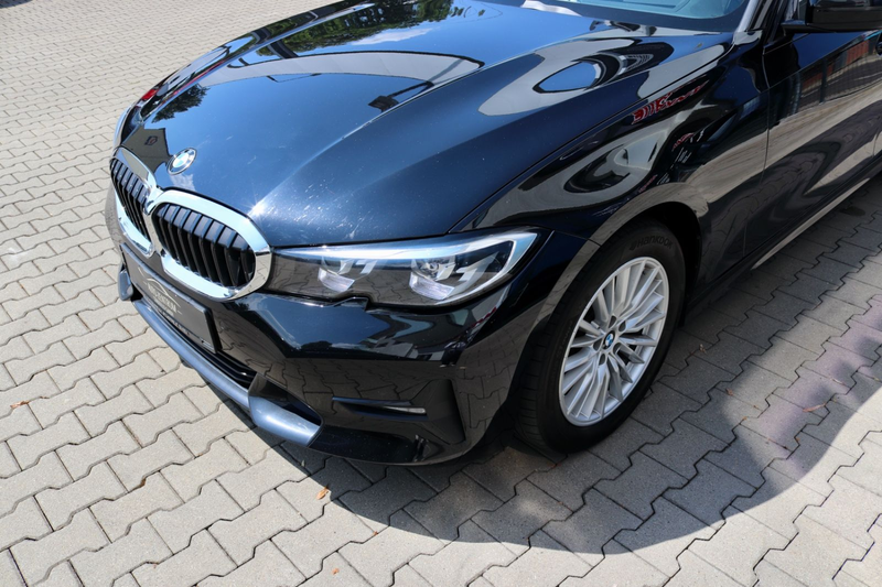 BMW 320 d Touring xDrive Sport AHK HuD Navi SHZ Klima — photo 11