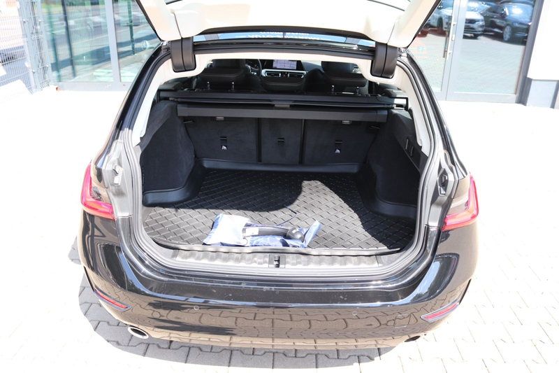 BMW 320 d Touring xDrive Sport AHK HuD Navi SHZ Klima — photo 7