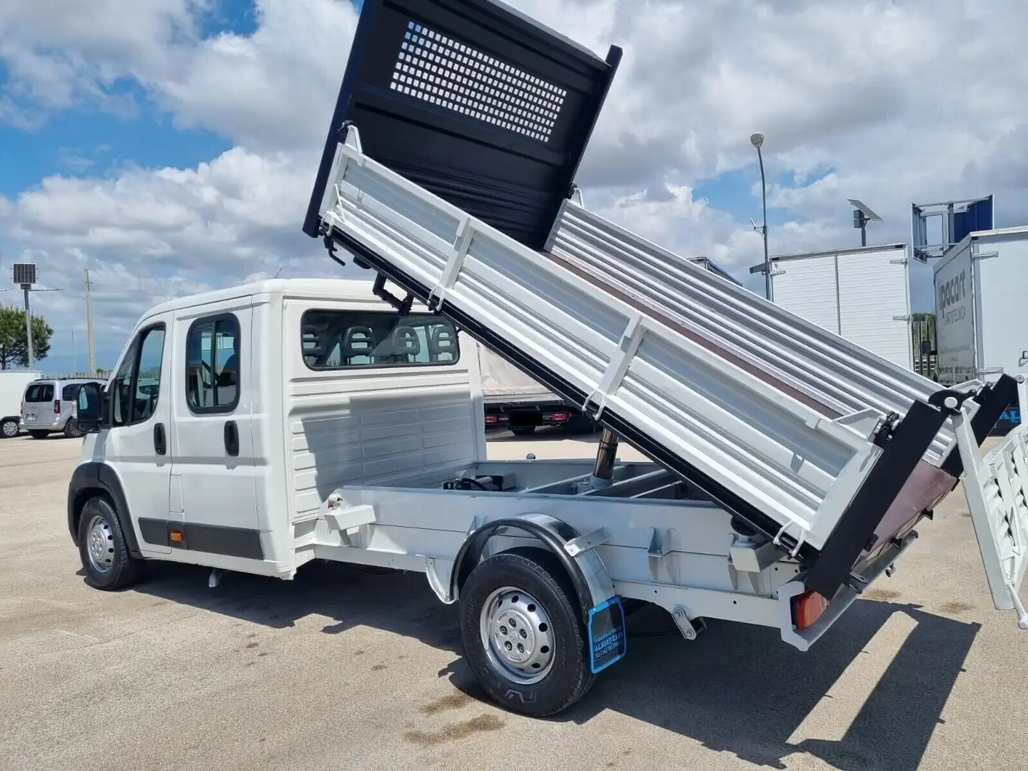 Peugeot Boxer doppia cabina con ribaltabile trilaterale Bianco - 2