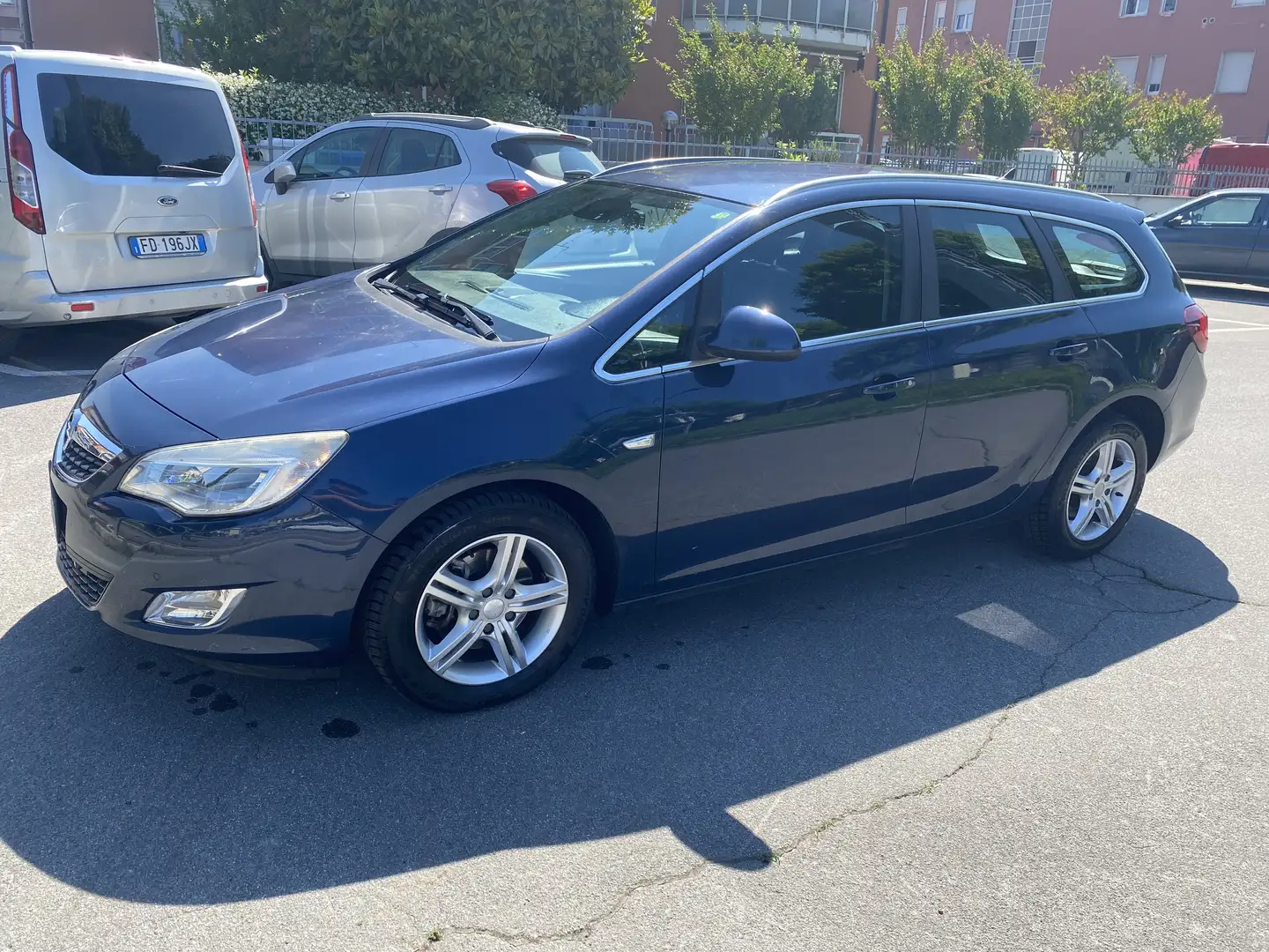 Opel Astra Sports Tourer 1.7 cdti Elective 125cv Blau - 1