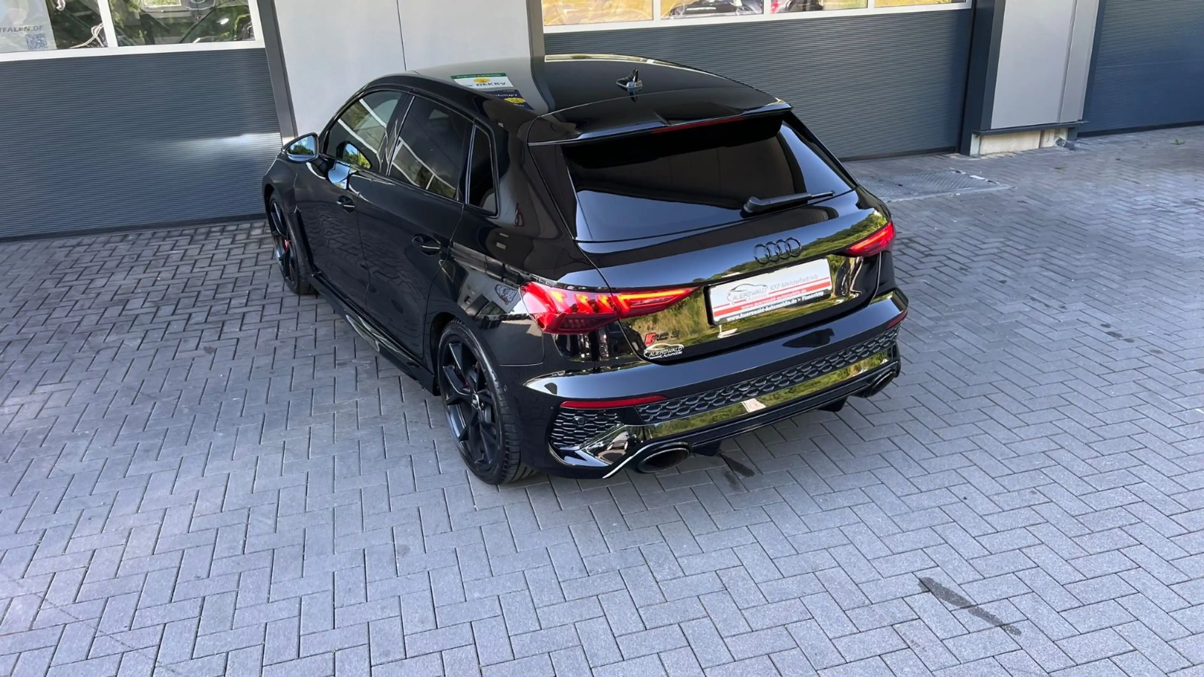 Audi RS3 Sportback 2.5 TFSI quattro S Line *Black*App — photo 13