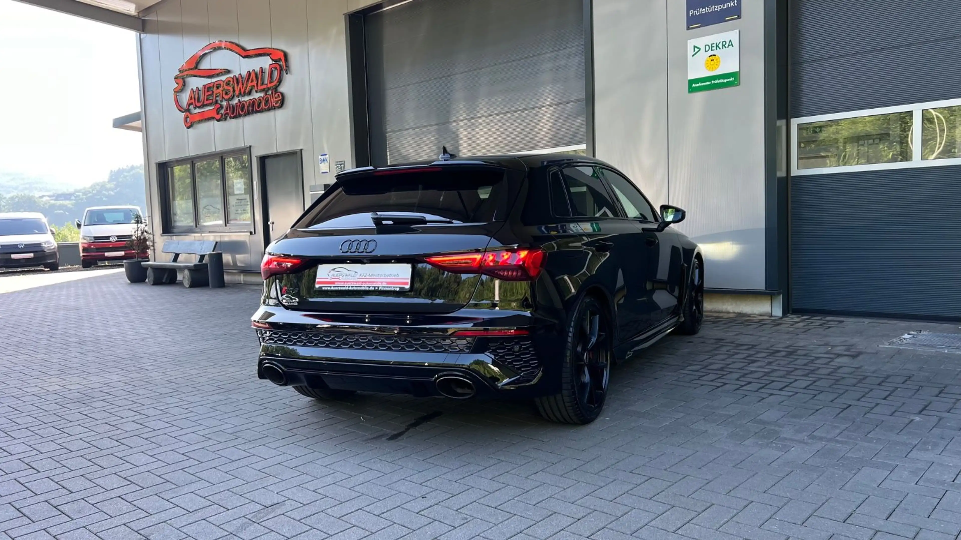 Audi RS3 Sportback 2.5 TFSI quattro S Line *Black*App — photo 11