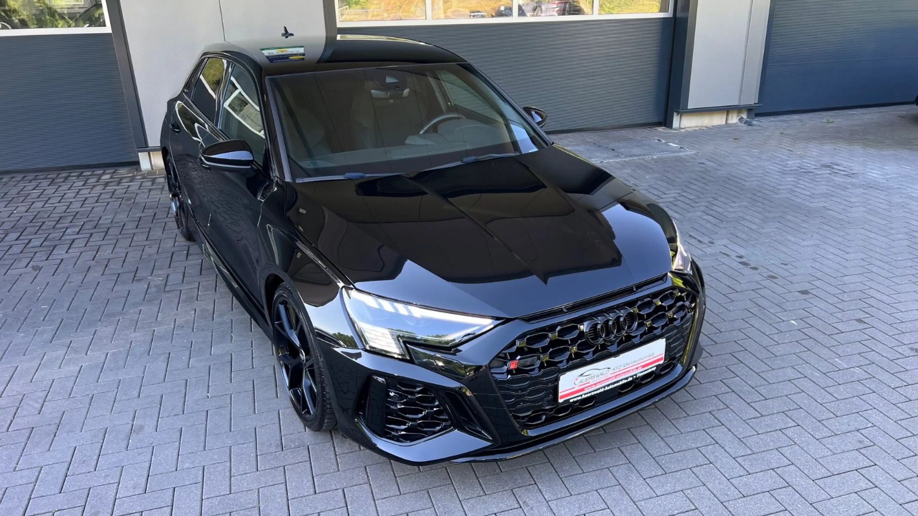 Audi RS3 Sportback 2.5 TFSI quattro S Line *Black*App — photo 6