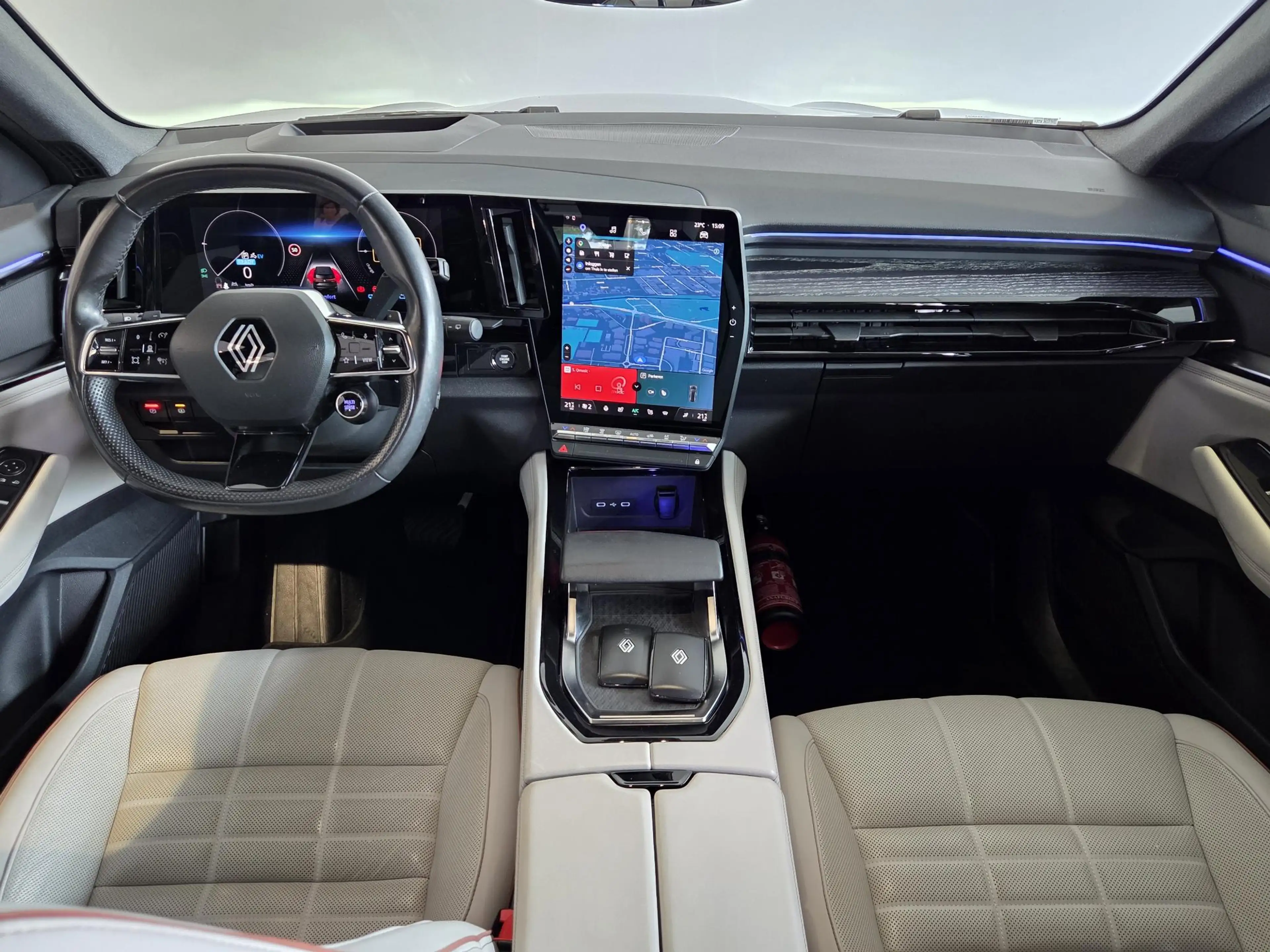 Renault Espace E-Tech full hybrid 200 iconic 7p. TREKHAAK l 4 CON — photo 20