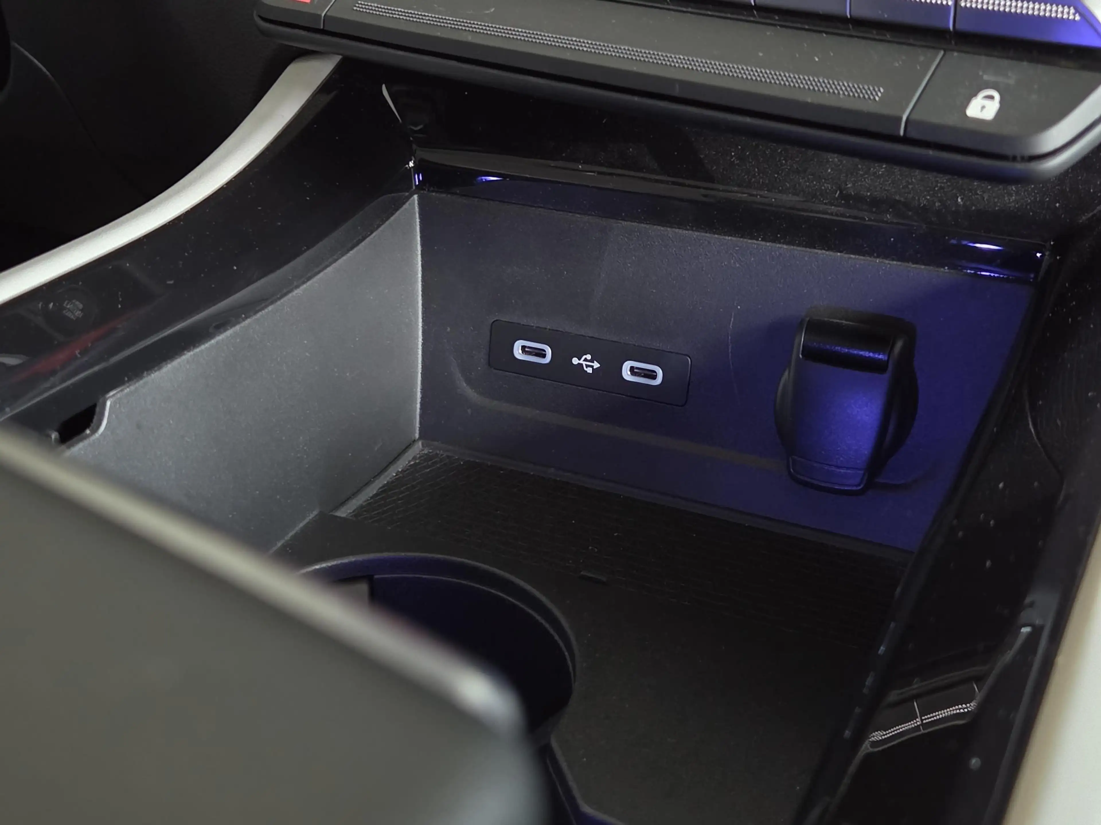 Renault Espace E-Tech full hybrid 200 iconic 7p. TREKHAAK l 4 CON — photo 21