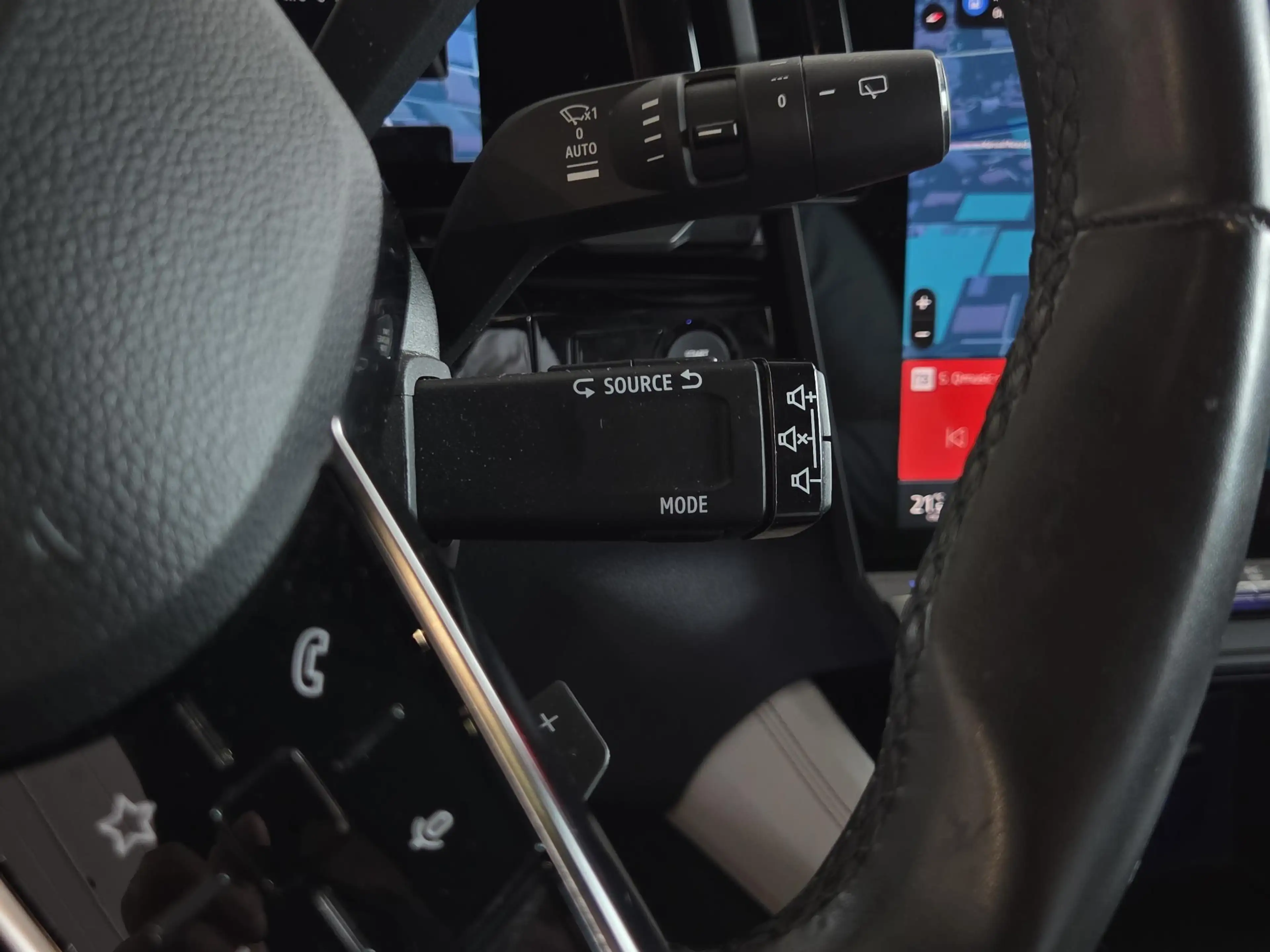 Renault Espace E-Tech full hybrid 200 iconic 7p. TREKHAAK l 4 CON — photo 39