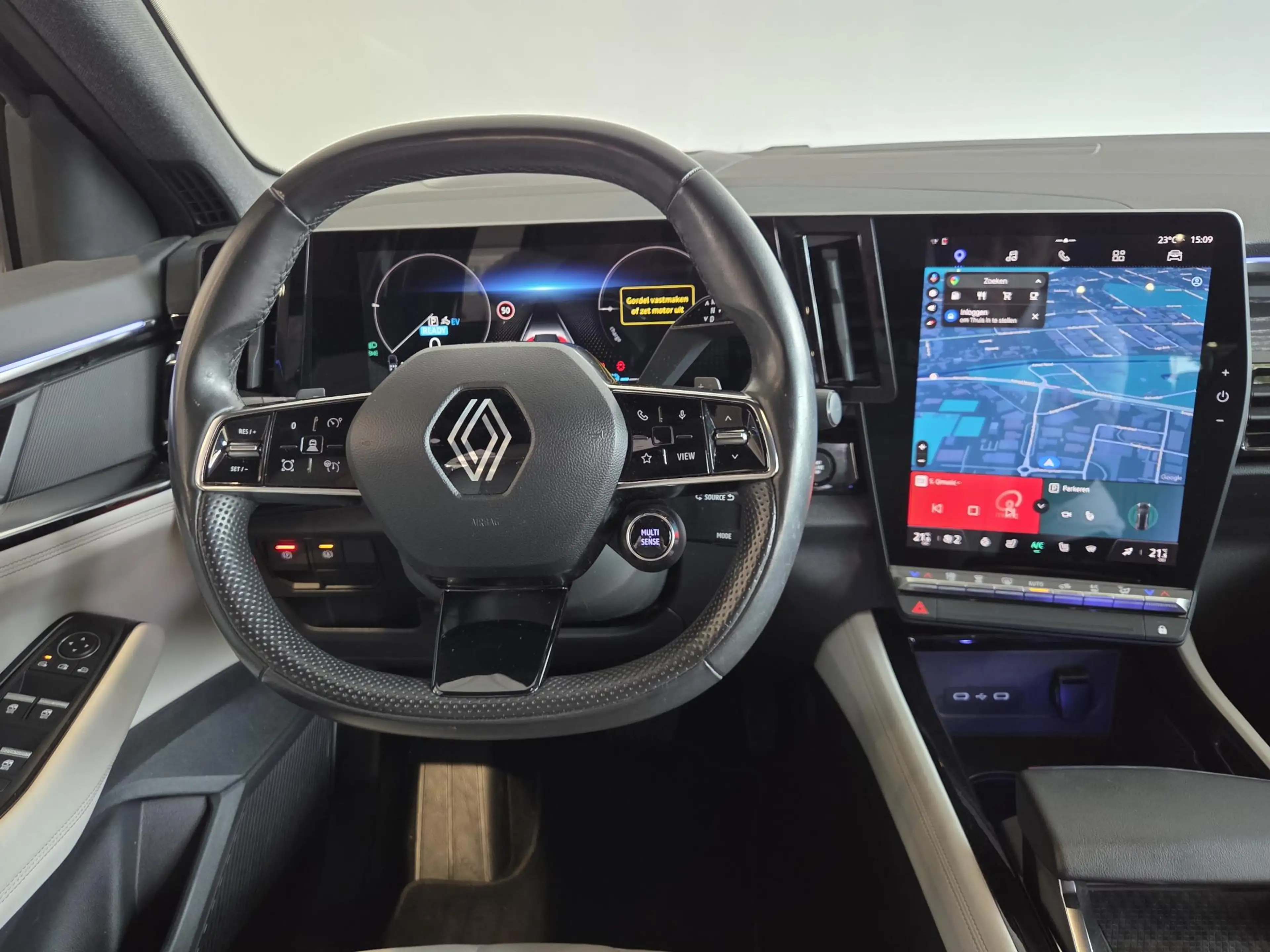 Renault Espace E-Tech full hybrid 200 iconic 7p. TREKHAAK l 4 CON — photo 19