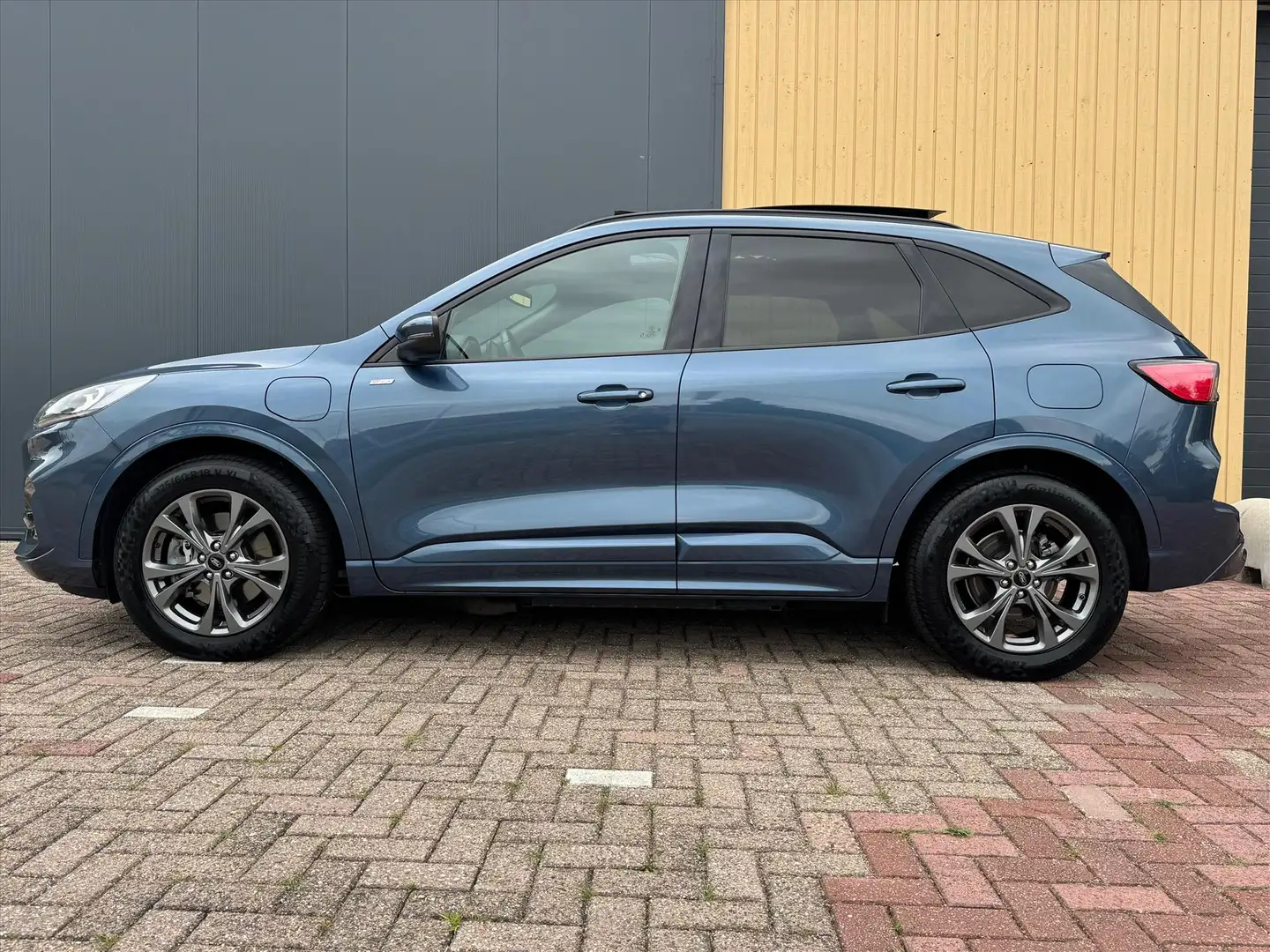 Ford Kuga 2.5 PHEV e-CVT 225pk ST-Line | Pano | B&O | HUD | Bleu - 2