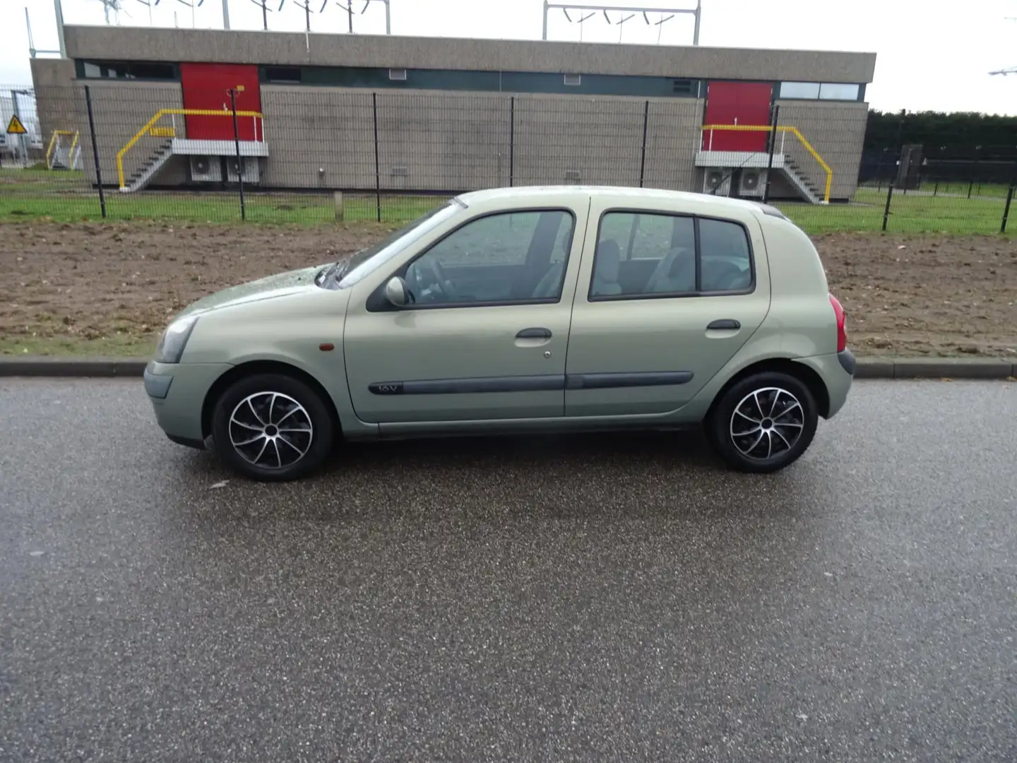 Renault Clio 1.2-16V Authentique Vert - 2