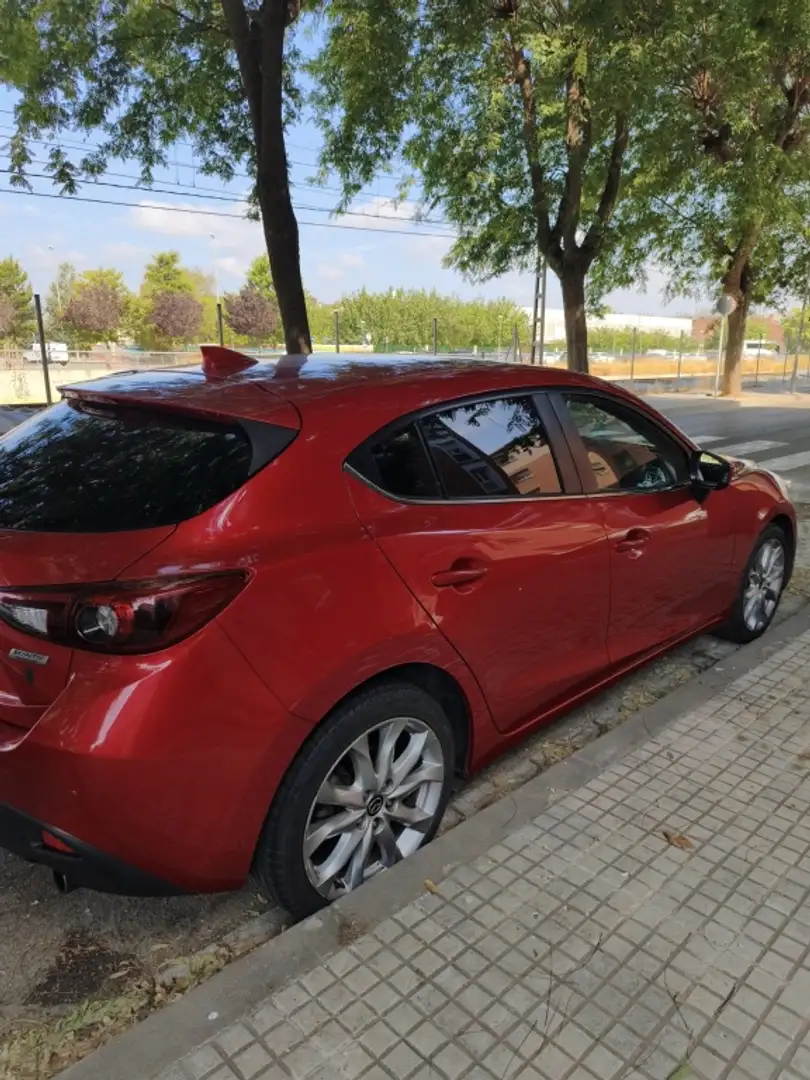 Mazda 3 1.5 Style Comfort Rojo - 1