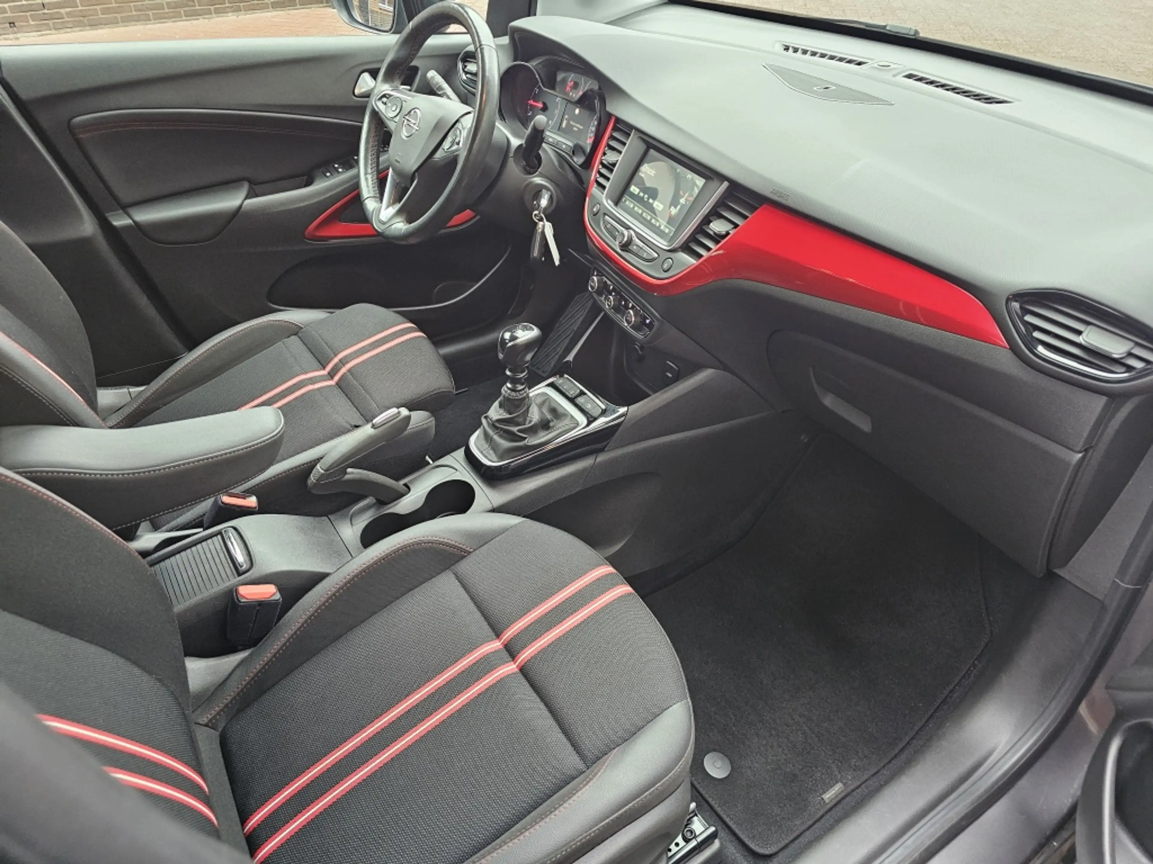 Opel Crossland | Cruise | Navigatie | 1.2 Turbo GS Line — photo 2
