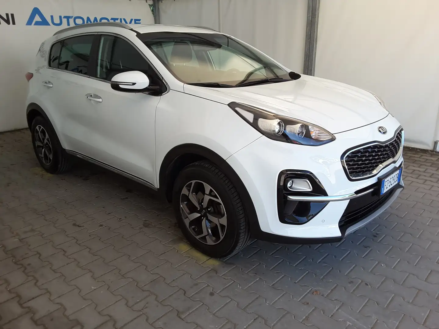 Kia Sportage 1.6 GDI 132cv 2WD Energy *solo 46.200 Km* Bianco - 2