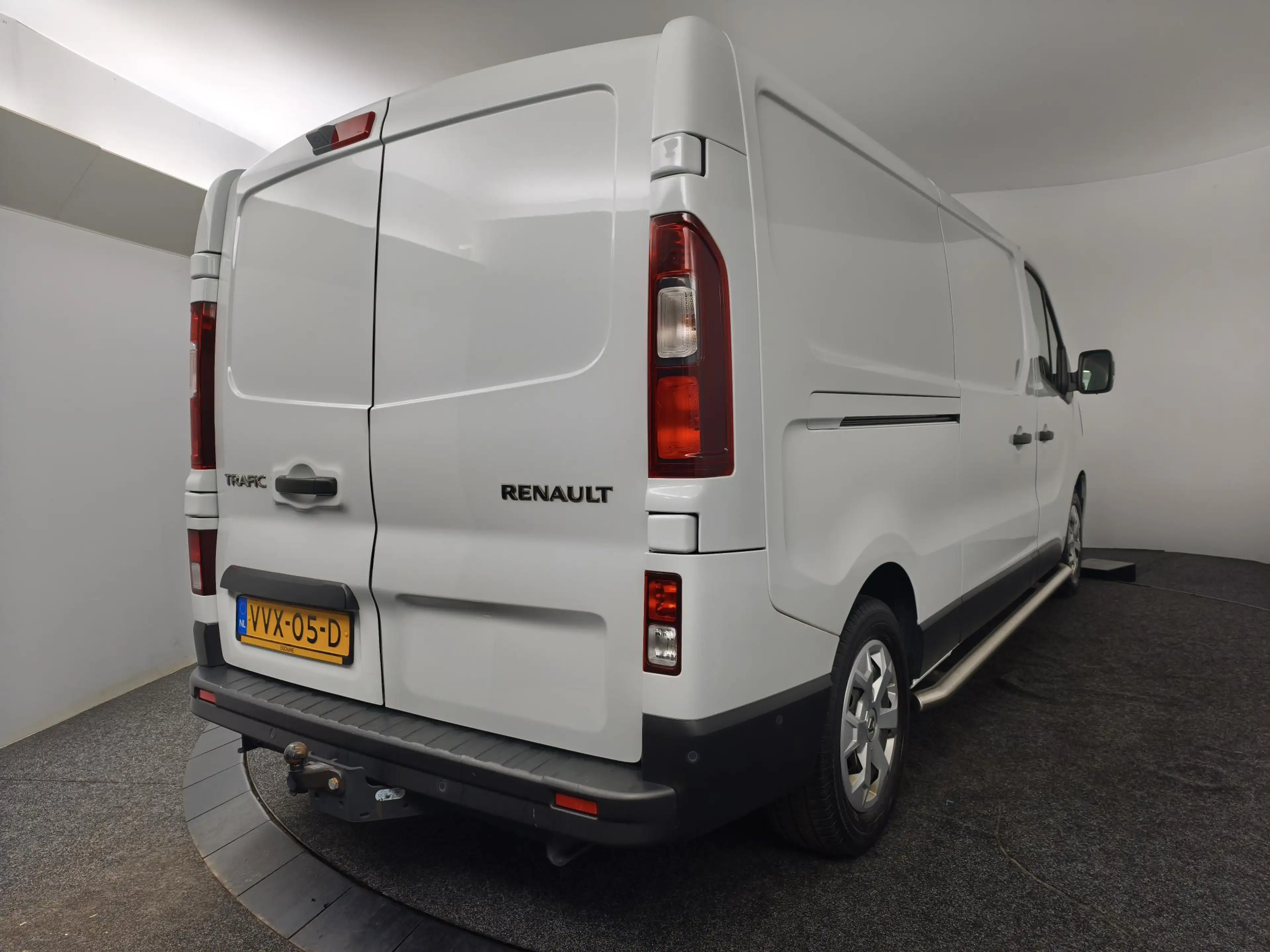 Renault Trafic 2.0 dCi 130 T30 L2H1 Work Edition | Camera | Navig — photo 2