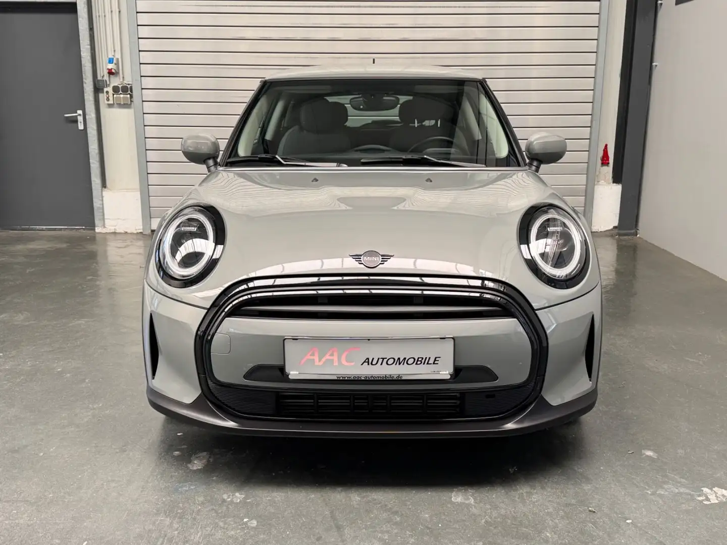 MINI One One Classic Trim/Navi/CarPlay/KeyLess/Tempomat Grau - 2