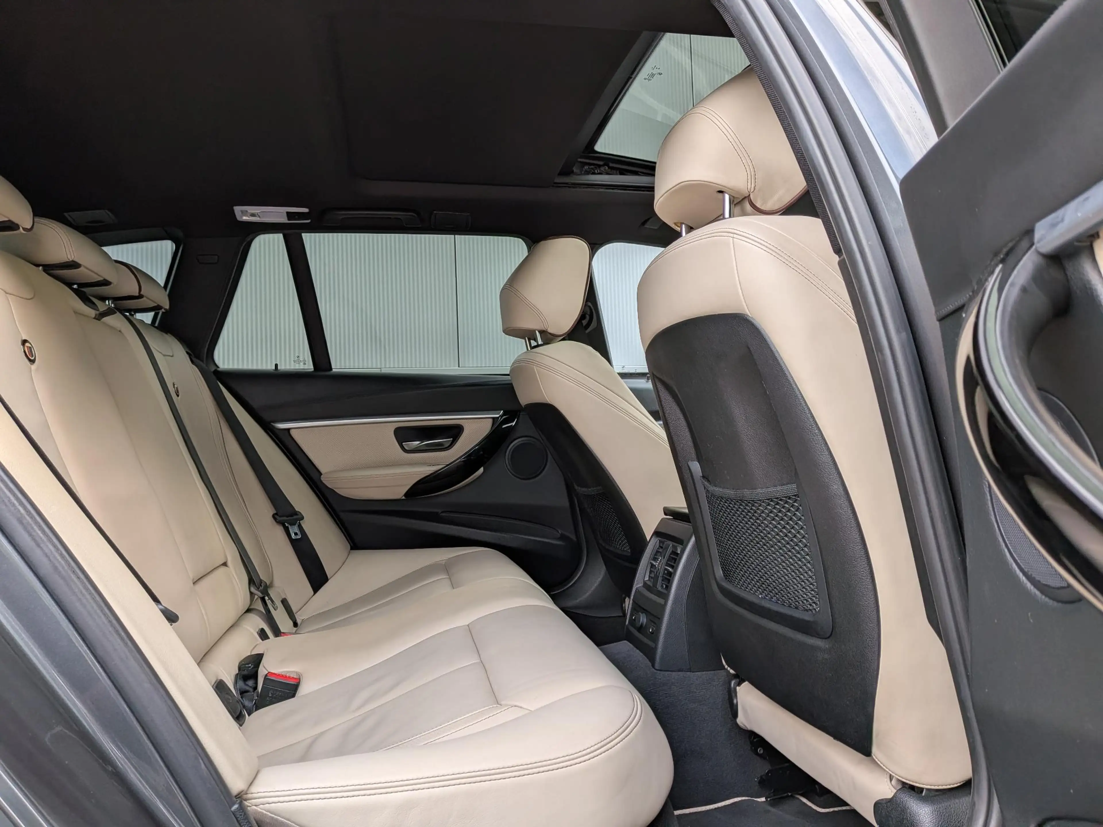 Alpina B3 3.0 Biturbo Allrad Touring | HUD | Panorama | Meri — photo 9