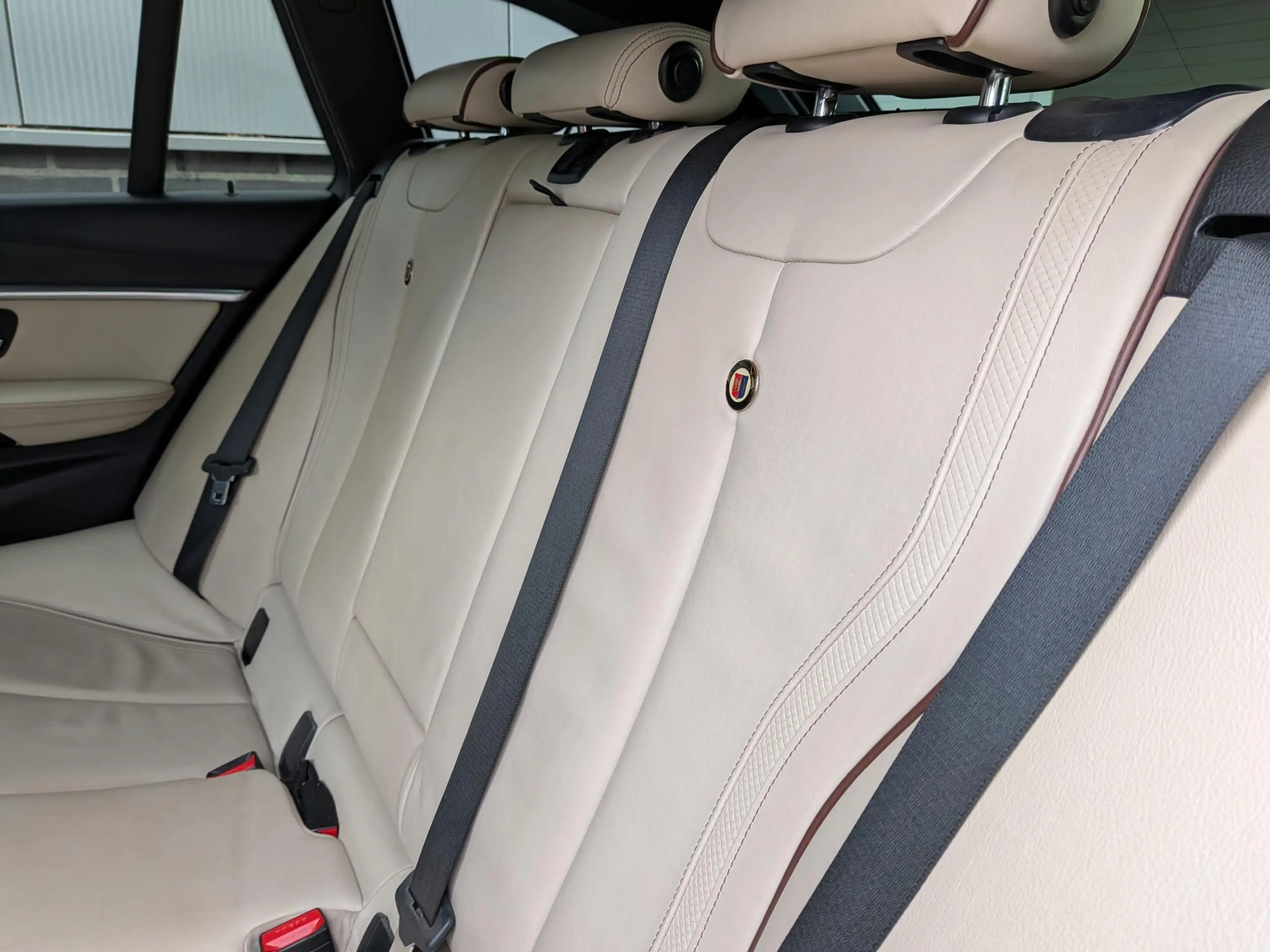 Alpina B3 3.0 Biturbo Allrad Touring | HUD | Panorama | Meri — photo 28