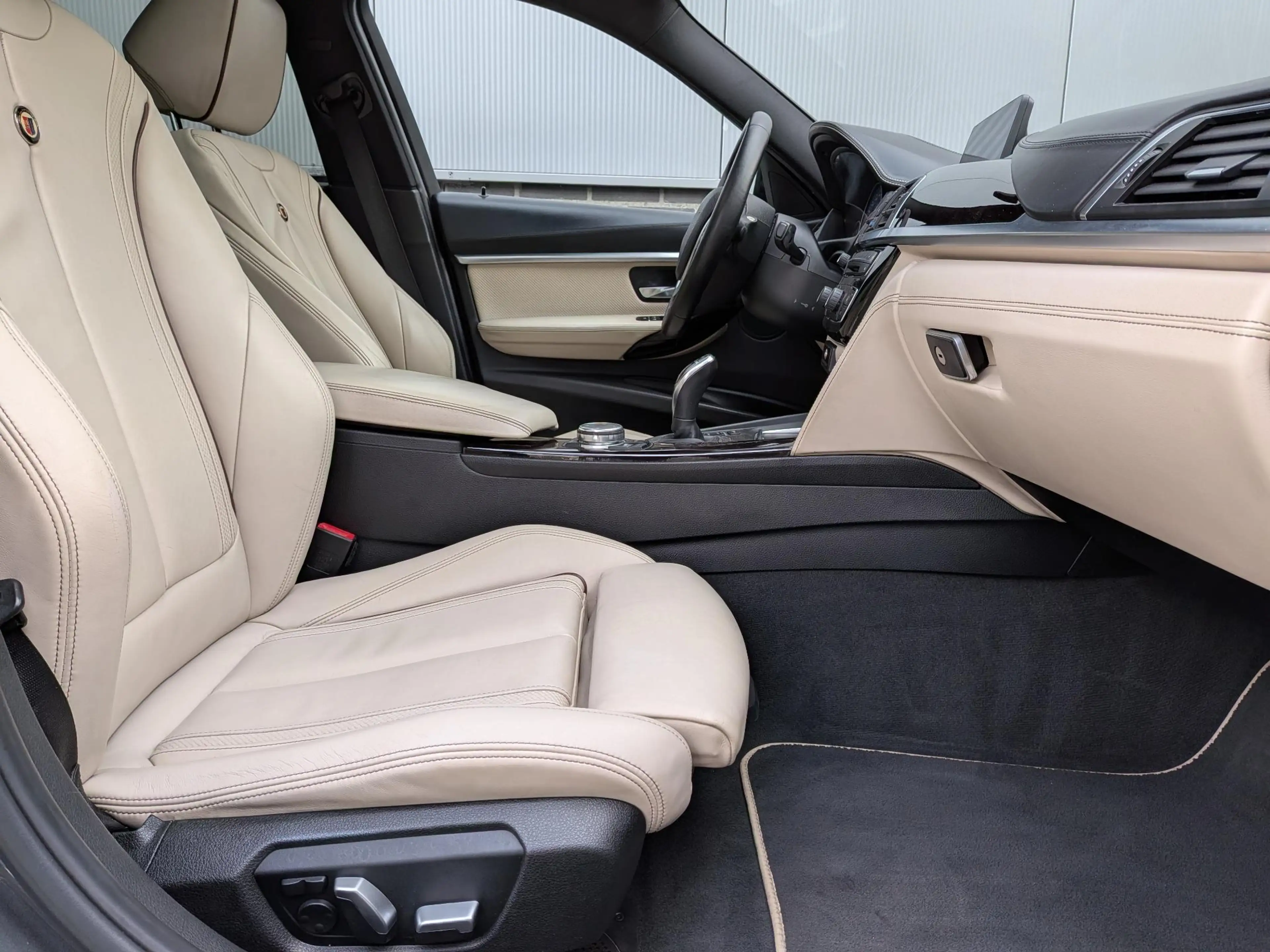 Alpina B3 3.0 Biturbo Allrad Touring | HUD | Panorama | Meri — photo 36
