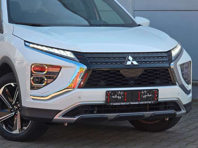 Mitsubishi Eclipse Cross Plus Hybrid 4WD (Kamera/Navi)