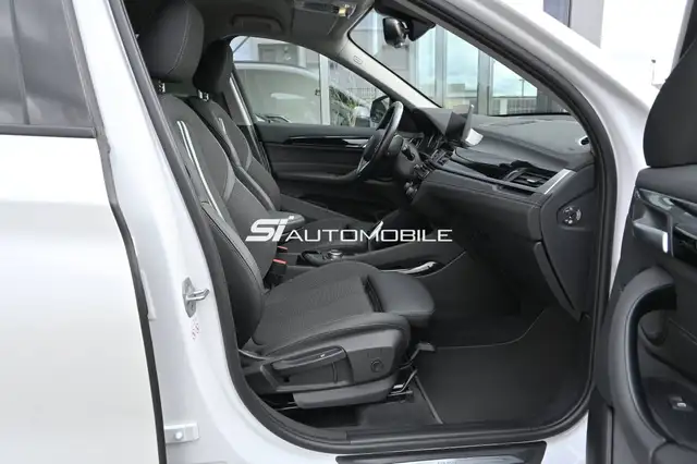 BMW X1 view 12