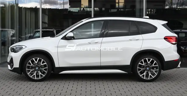 BMW X1 view 2
