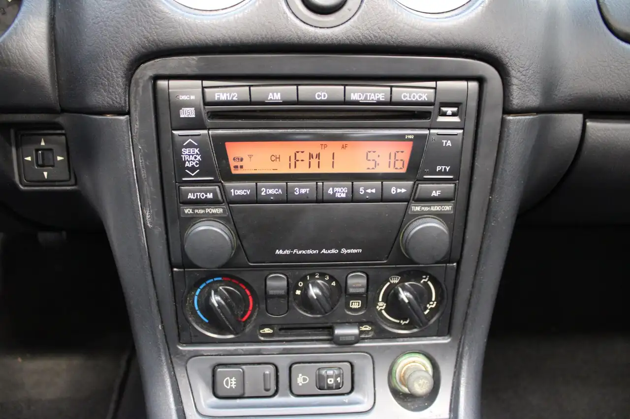 Mazda MX-5 1.6i - Roestvrij en Youngtimer, foto 12