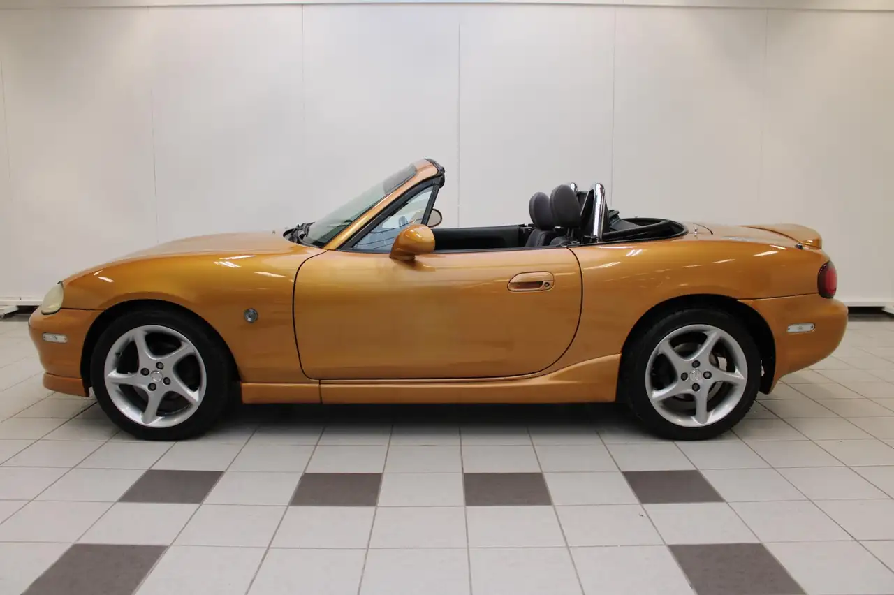 Mazda MX-5 1.6i - Roestvrij en Youngtimer, foto 3