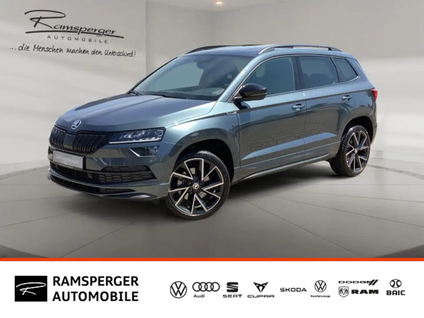 Skoda Karoq 1.5 TSI DSG Sportline AHK ACC LED Pano Nav Grau - 1
