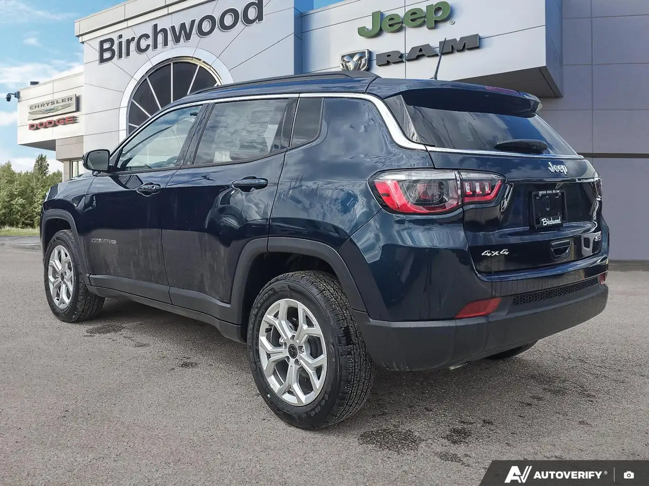 Jeep Compass photo Jeep Compass