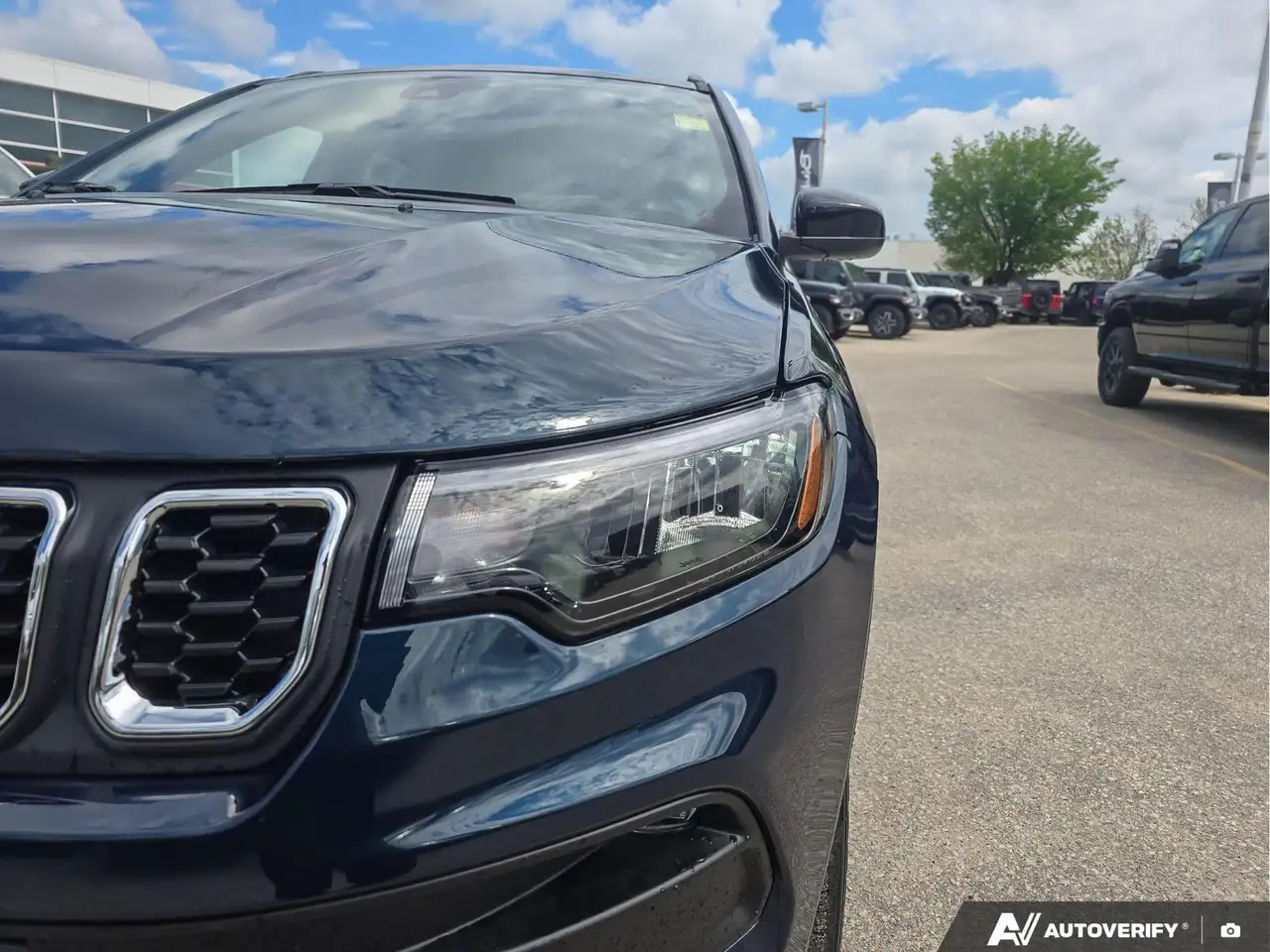 Jeep Compass photo Jeep Compass
