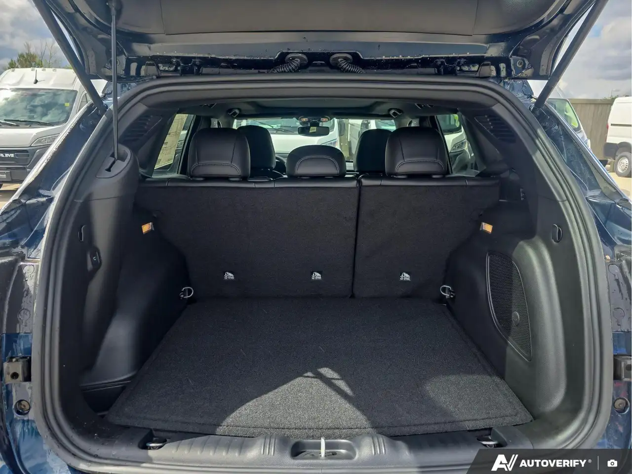 Jeep Compass photo Jeep Compass