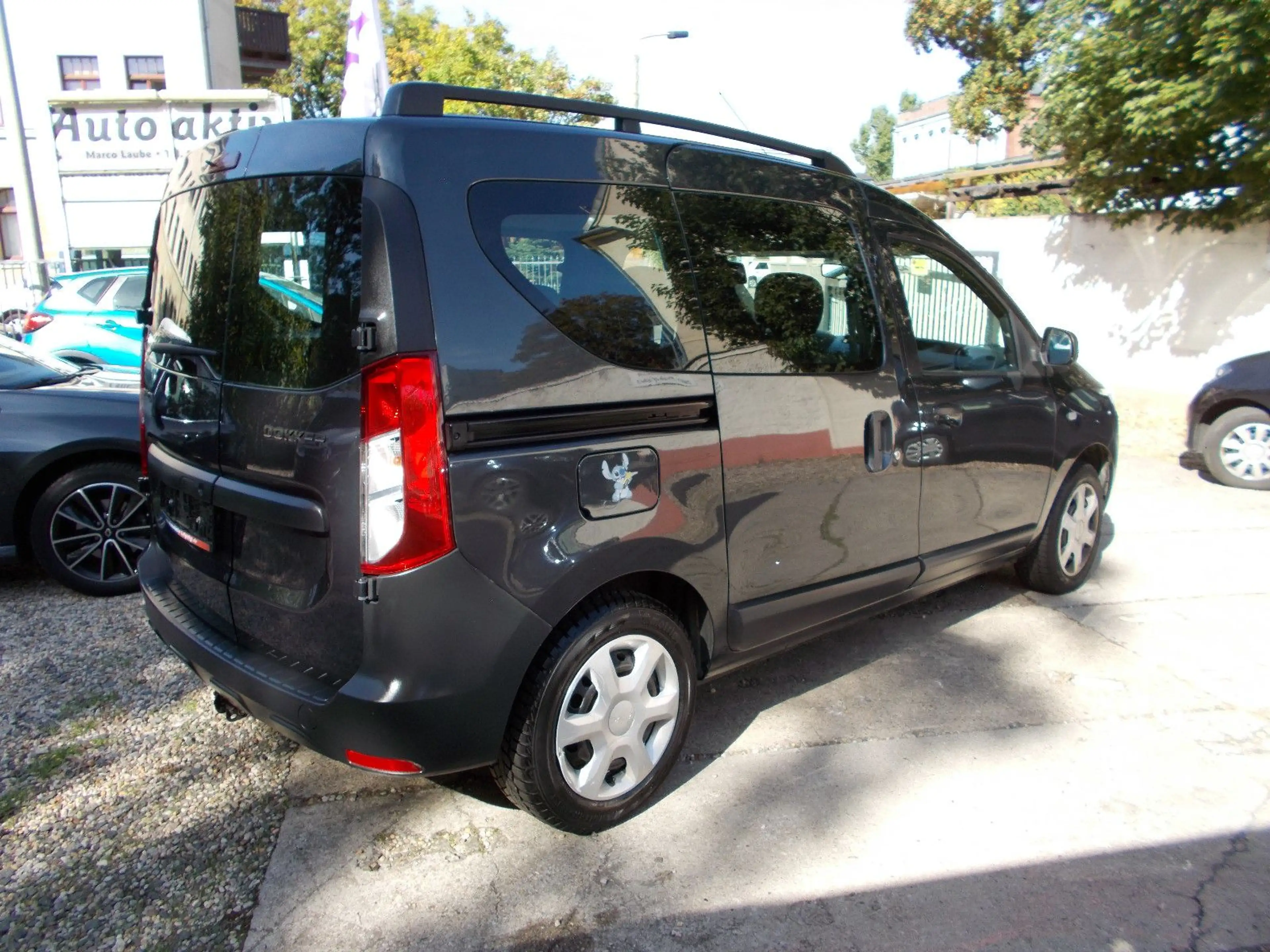 Dacia Dokker 1.6 SCe Comfort*KLIMA*AHZV*EU6*el.FH*ZV* — photo 6