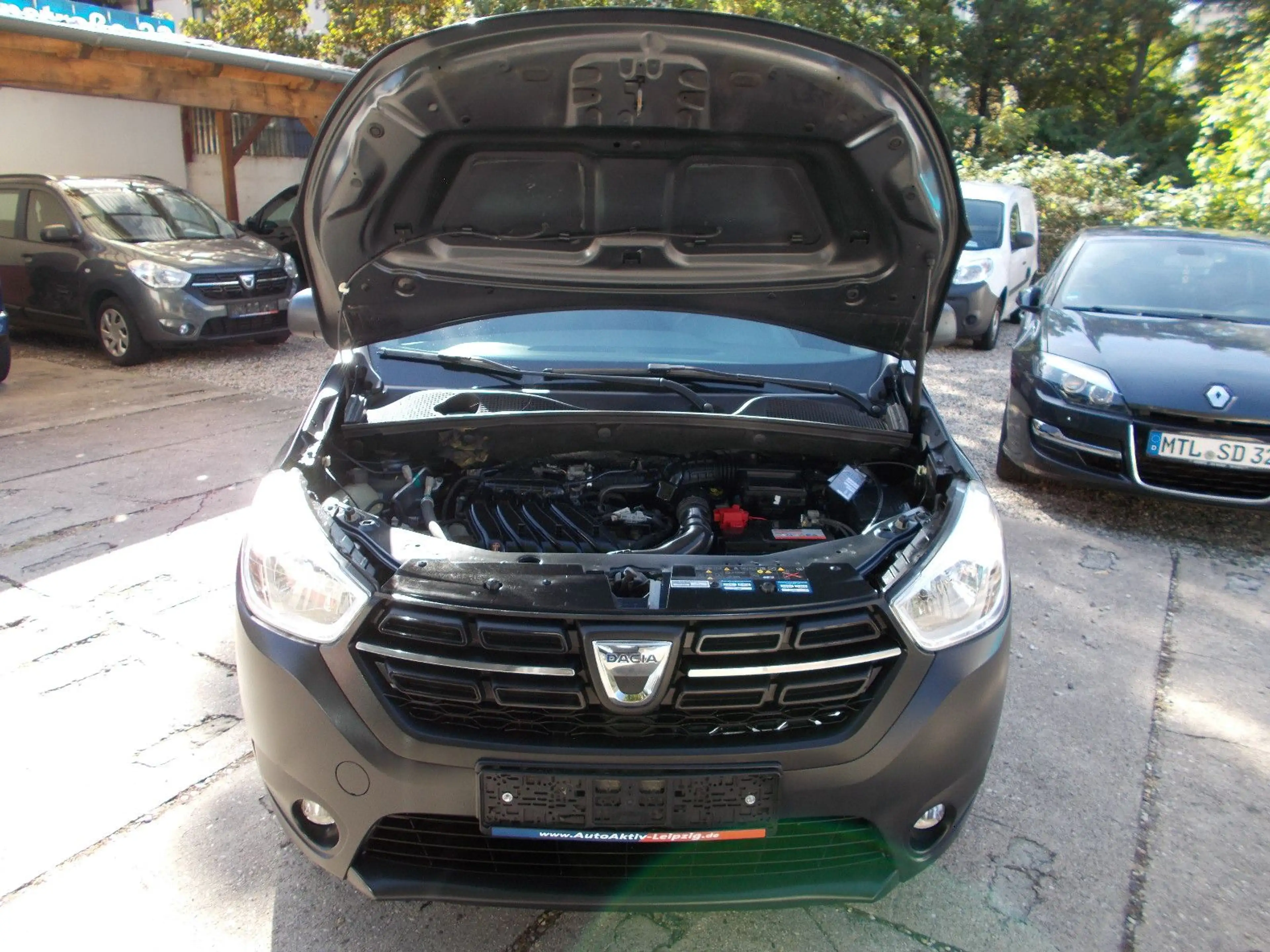 Dacia Dokker 1.6 SCe Comfort*KLIMA*AHZV*EU6*el.FH*ZV* — photo 8
