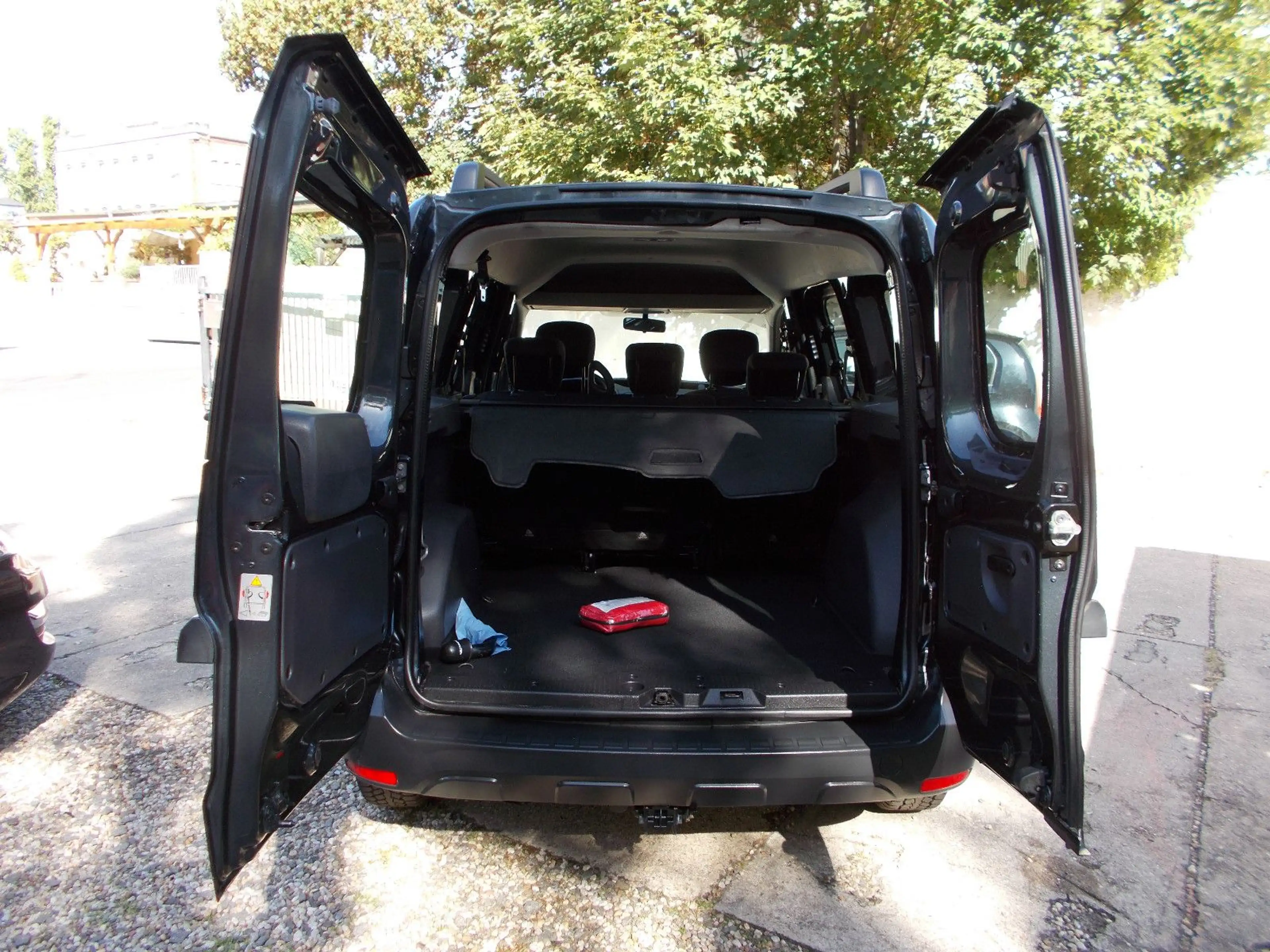 Dacia Dokker 1.6 SCe Comfort*KLIMA*AHZV*EU6*el.FH*ZV* — photo 10
