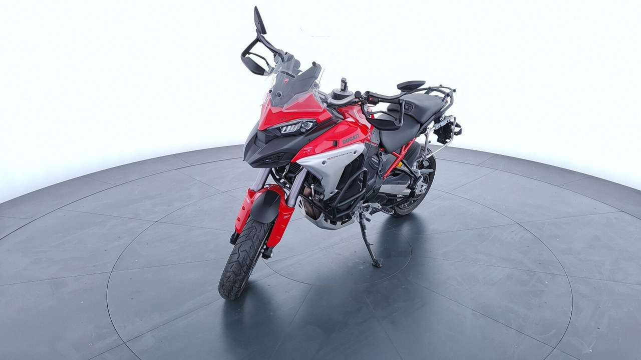 Ducati Multistrada V4 Rally Travel & Radar