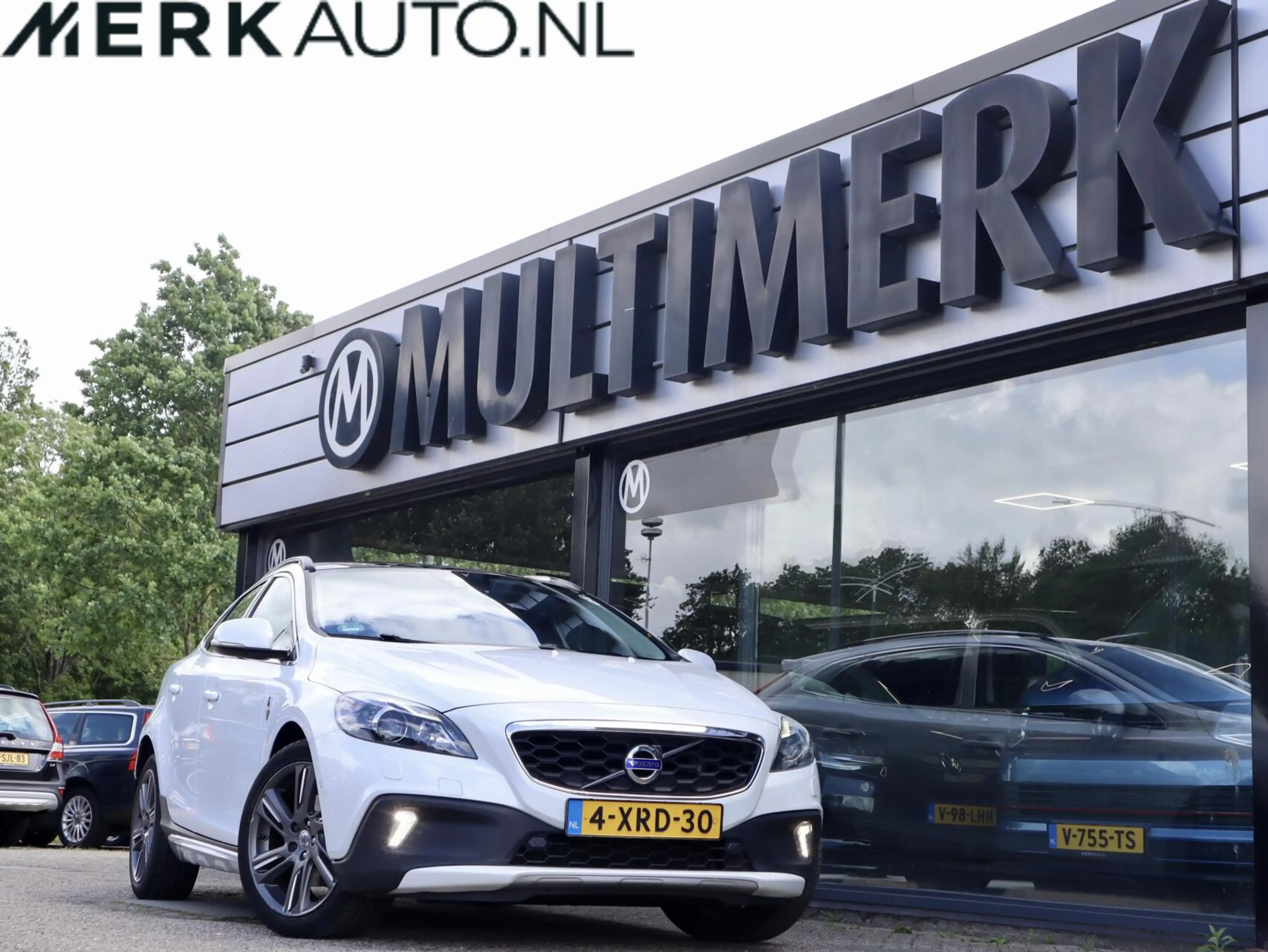 Volvo V40 Cross Country 1.6 T4 Ocean Race, Panodak, Leder