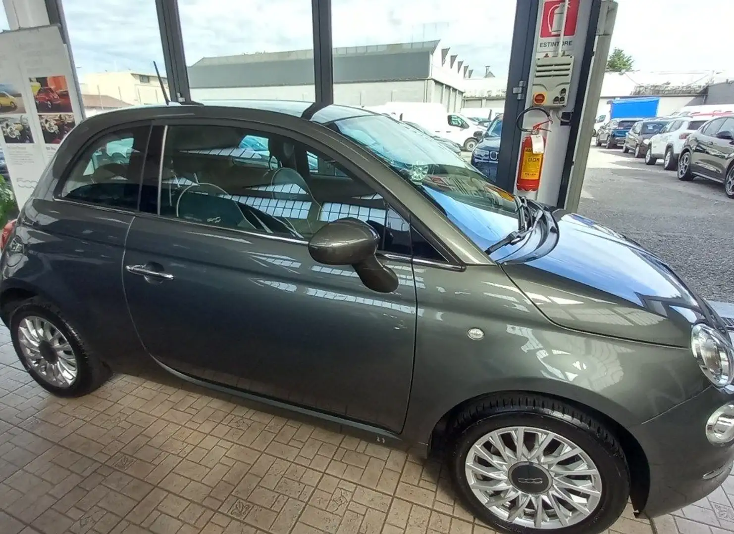 Fiat 500 1.2 Lounge Grau - 2