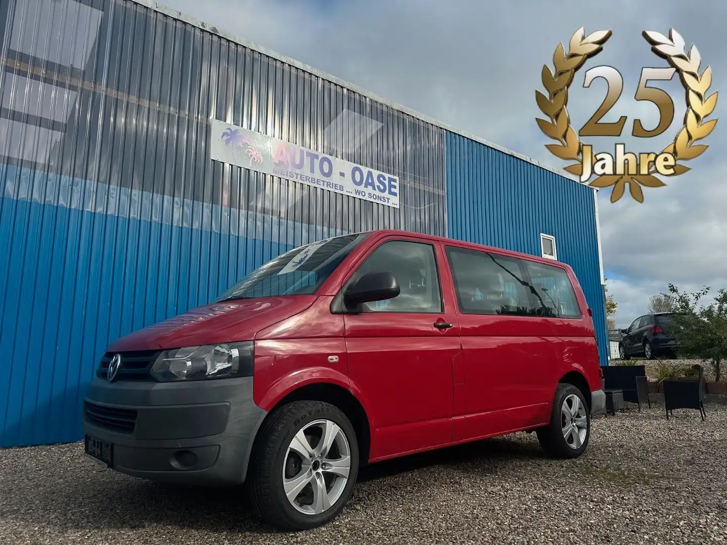 Volkswagen T5 Transporter Kasten kombi 9 Sitzer Rot - 1
