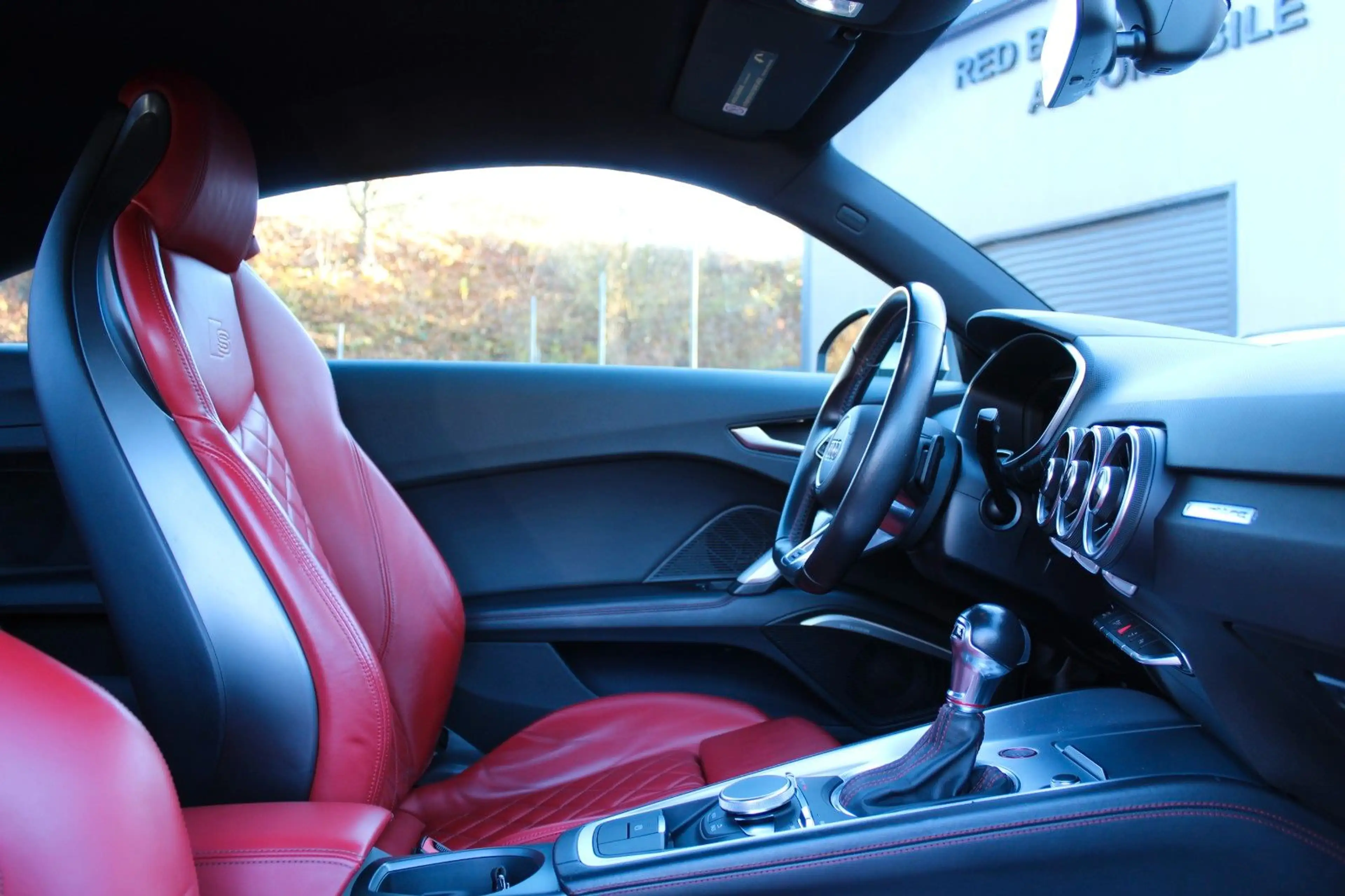Audi TTS Coupe 2.0 TFSI S tronic quattro S-Line Bang — photo 21