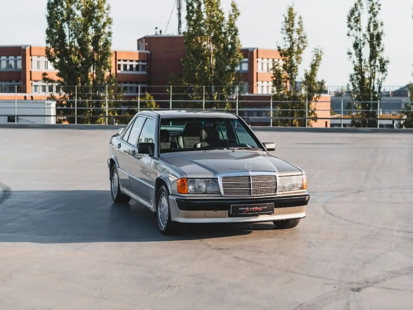 Mercedes-Benz 190 2.3-16V ohne Kat, Karo Sitze - 2