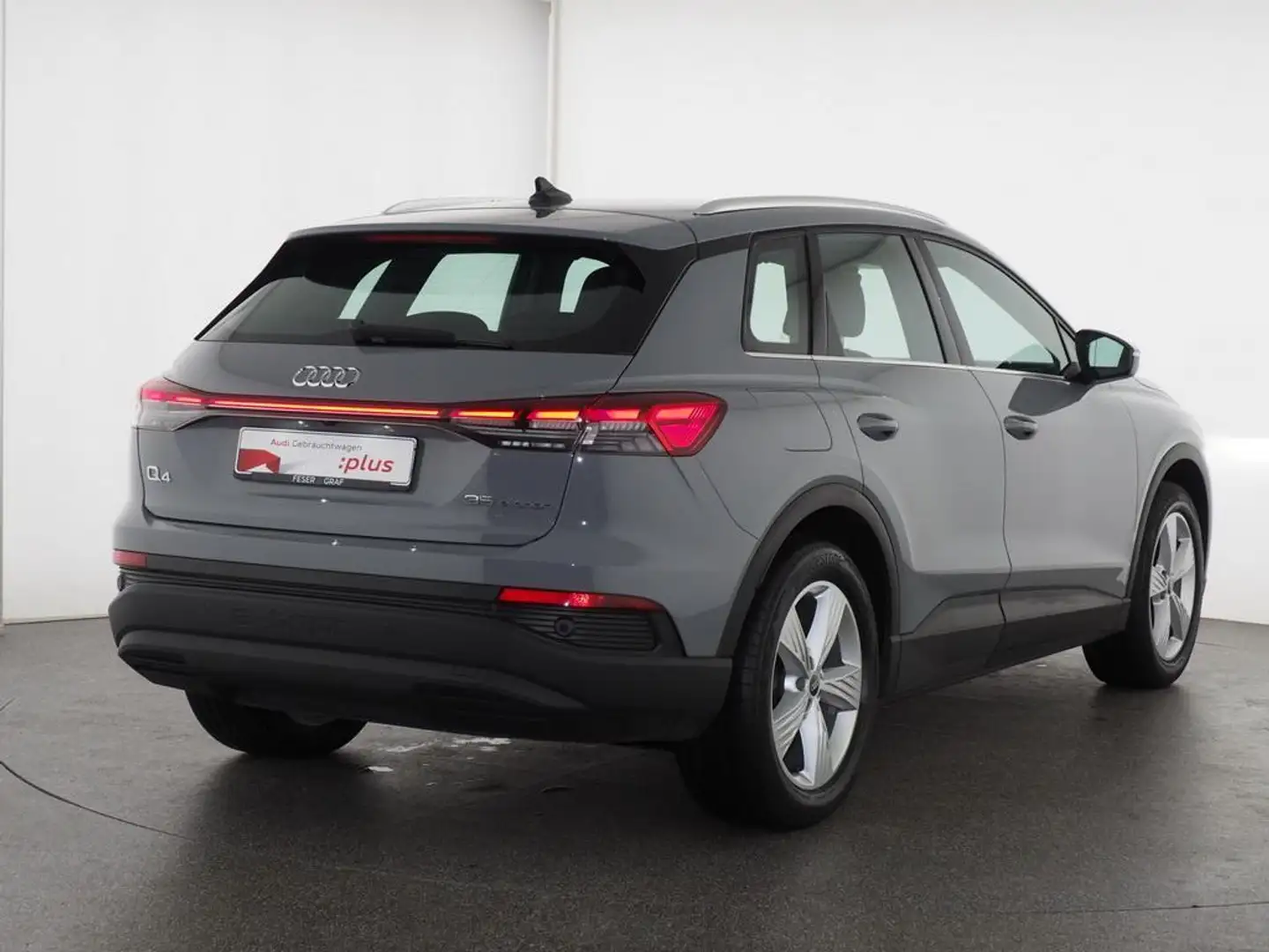Audi Q4 e-tron 35 e-tron matrix LED/ PDC/ Rückfahrkamera Grijs - 2